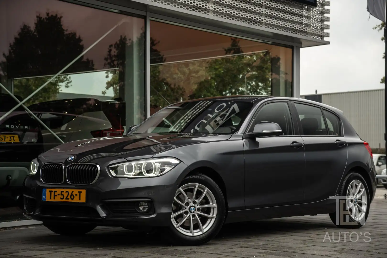 BMW 118 1-serie 118i Corporate Lease Executive Automaat | Grijs - 2