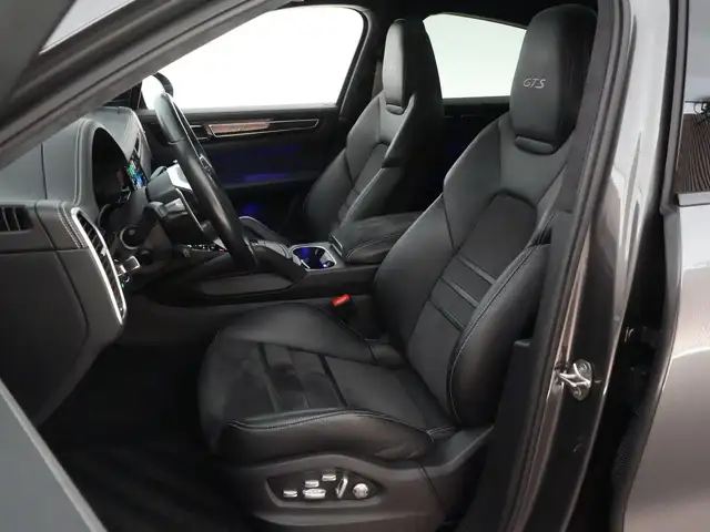 Porsche Cayenne view 5