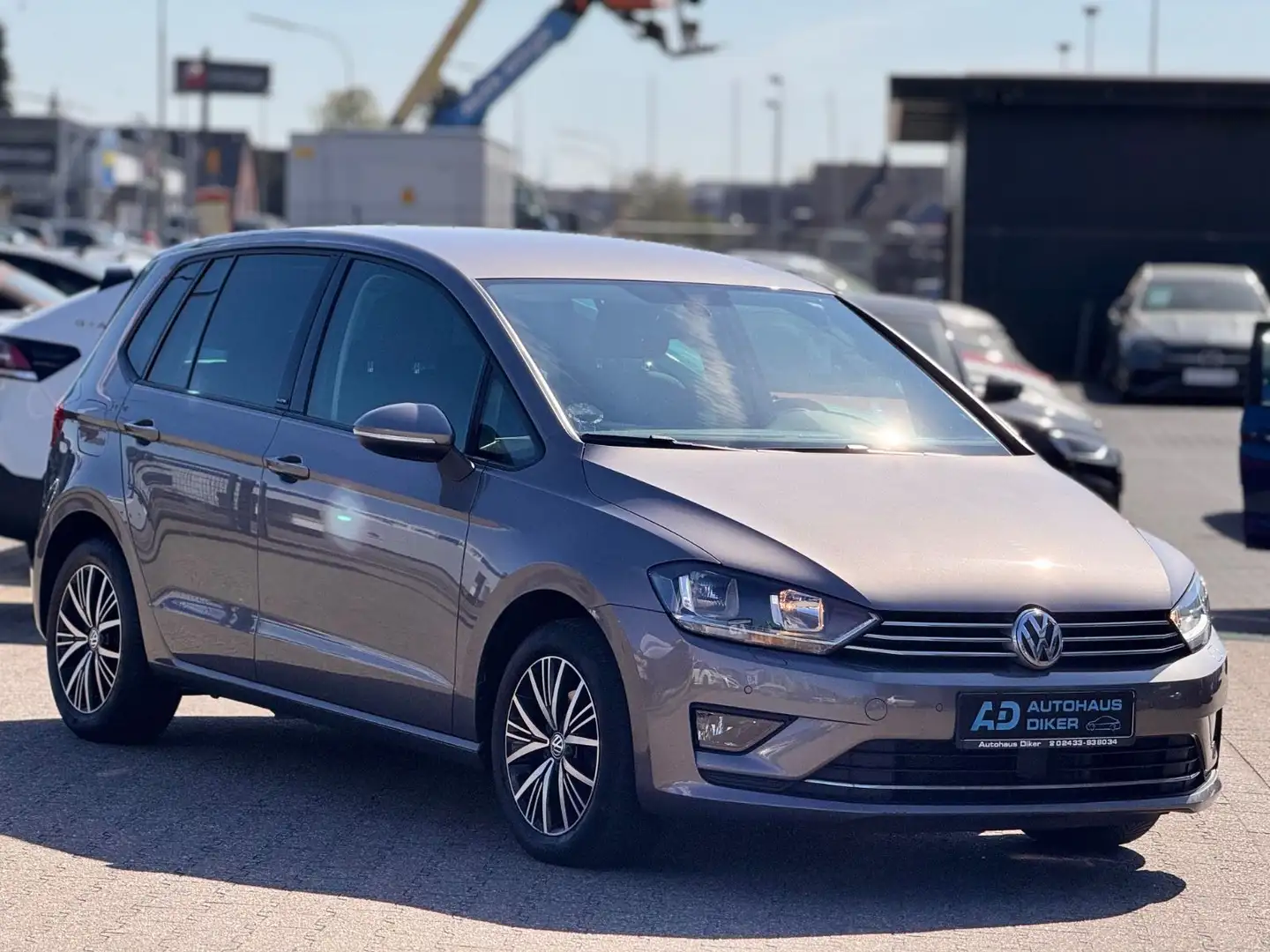 Volkswagen Golf Sportsvan VII Allstar 1.2 TSI DSG Grau - 2