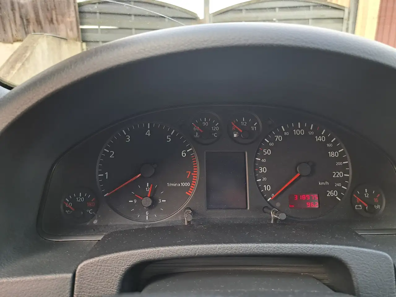 Audi A6 2.4, foto 9
