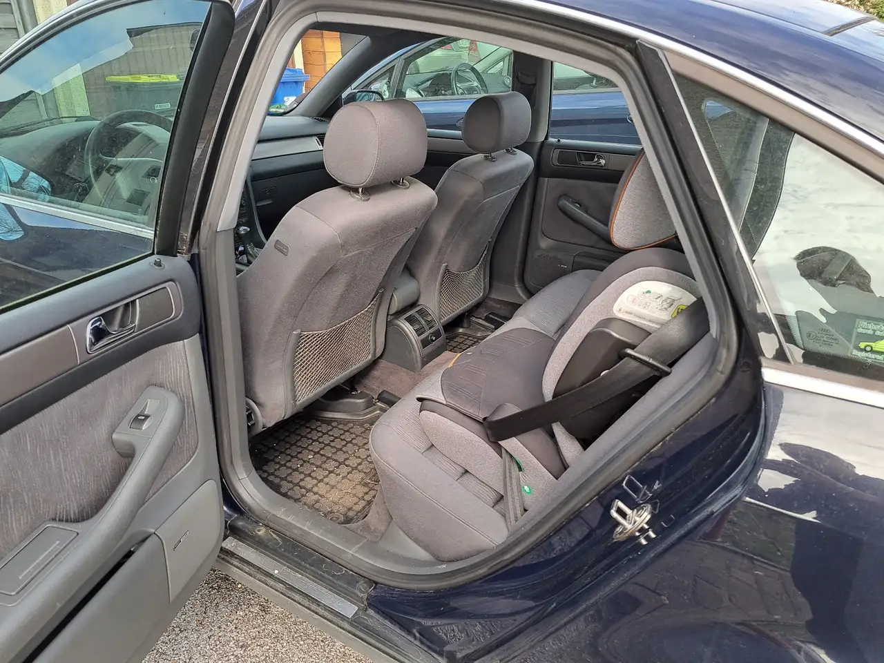Audi A6 2.4, foto 8