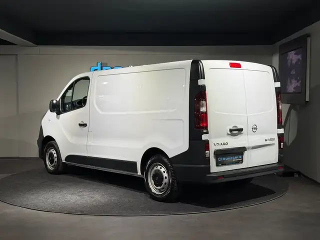 Opel Vivaro view 5
