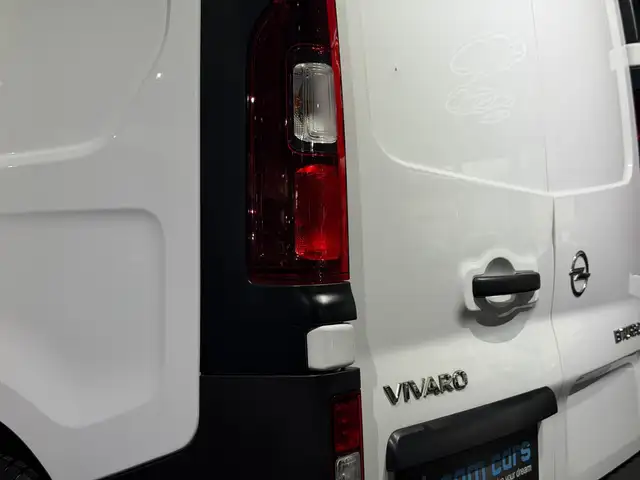 Opel Vivaro view 16