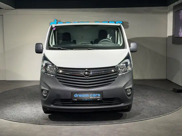 Opel Vivaro view 8