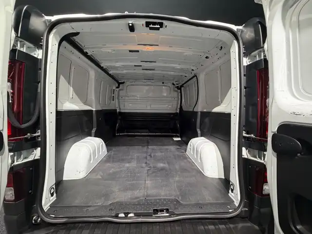 Opel Vivaro view 20