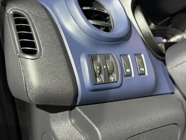Opel Vivaro view 25