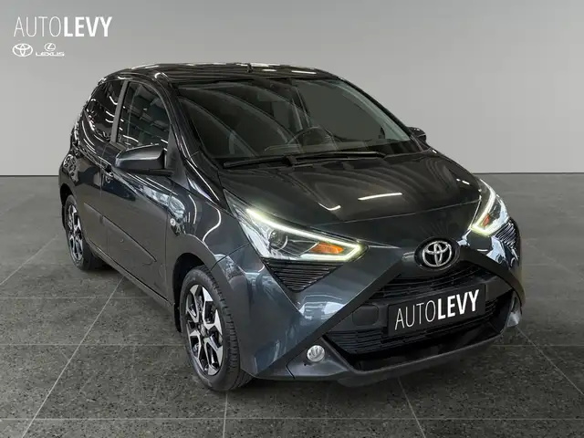 Toyota Aygo view 8