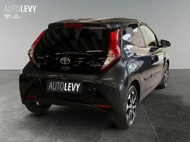 Toyota Aygo view 6