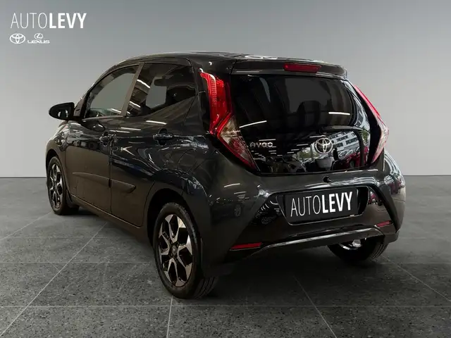 Toyota Aygo view 4