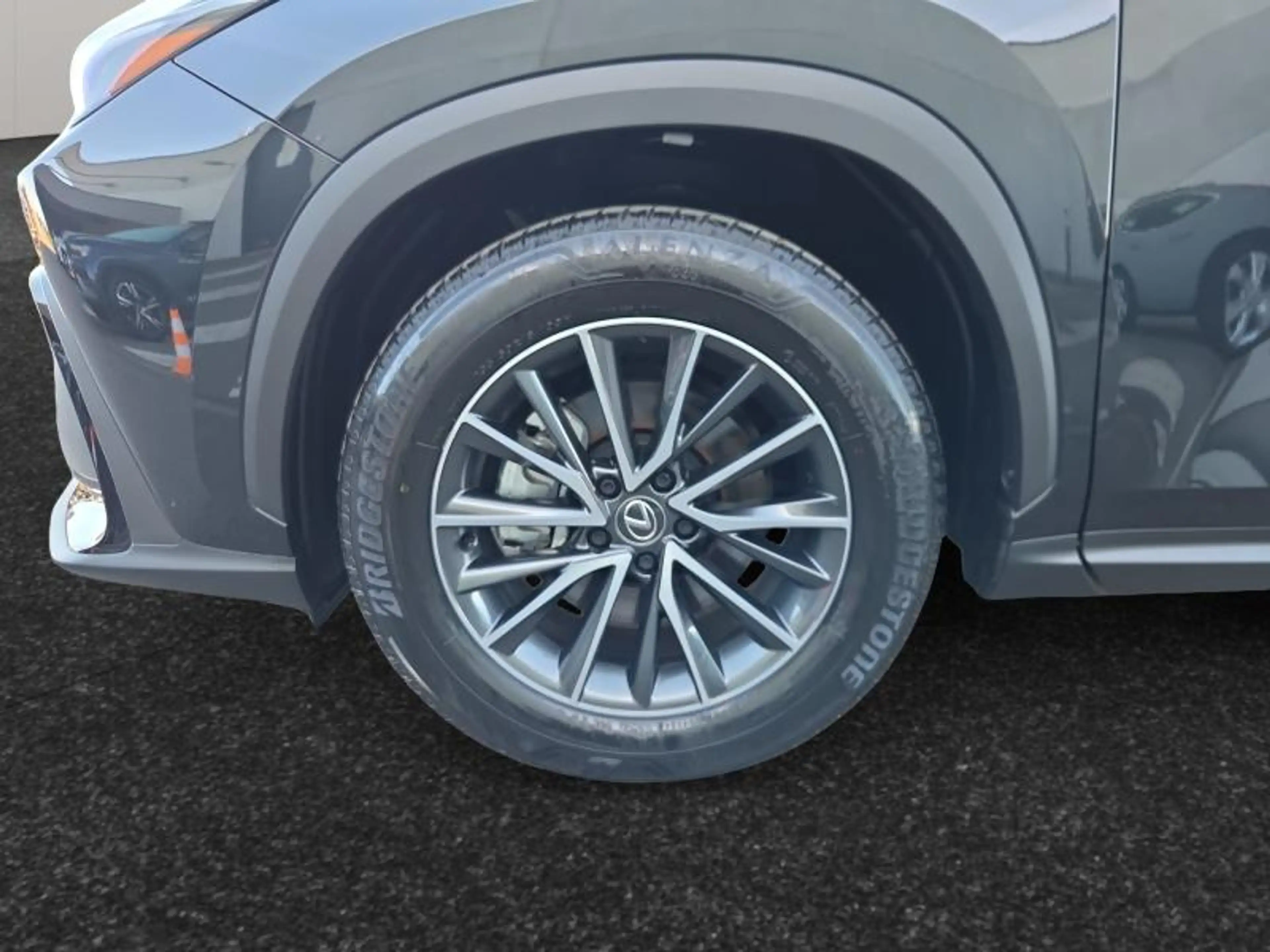 Lexus NX 350h Executive Line / Hybrid — photo 9