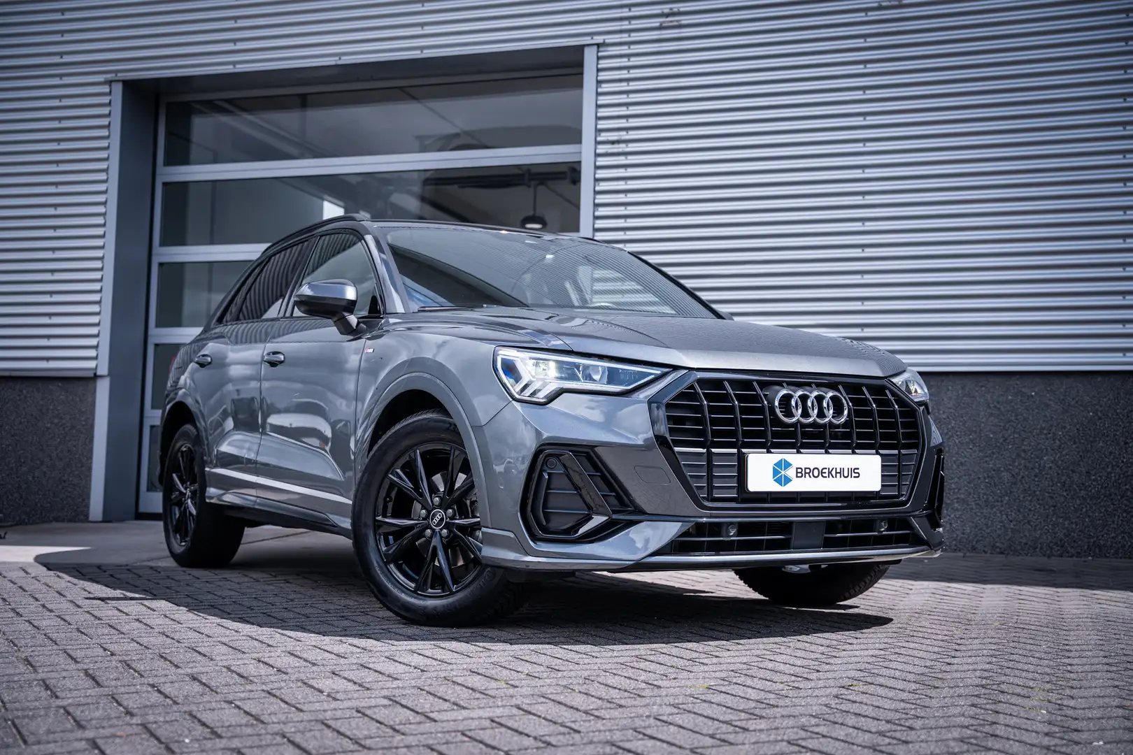 Audi Q3 35 TFSI S edition S-tronic | Cruise control adapti Gris - 2