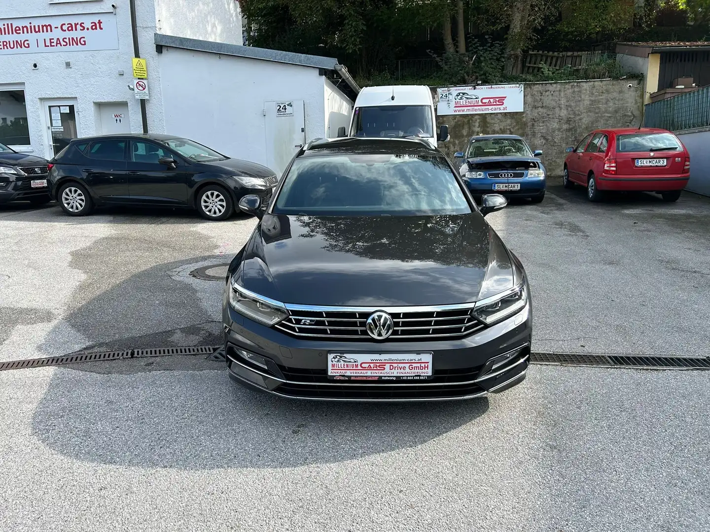 Volkswagen Passat Variant Highline 2,0 TDI SCR 4Motion DSG*R-Line-Paket Grigio - 2