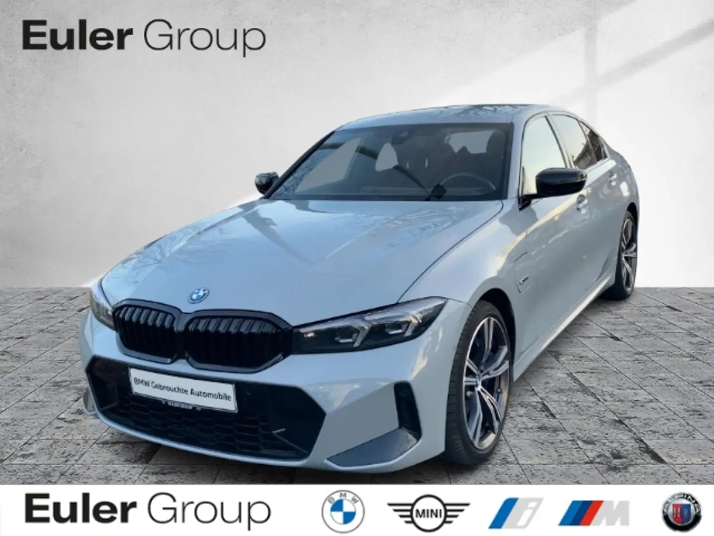 BMW 330 e Limo M-SportPro LCProf DA Kamera H/K LED Grau - 1