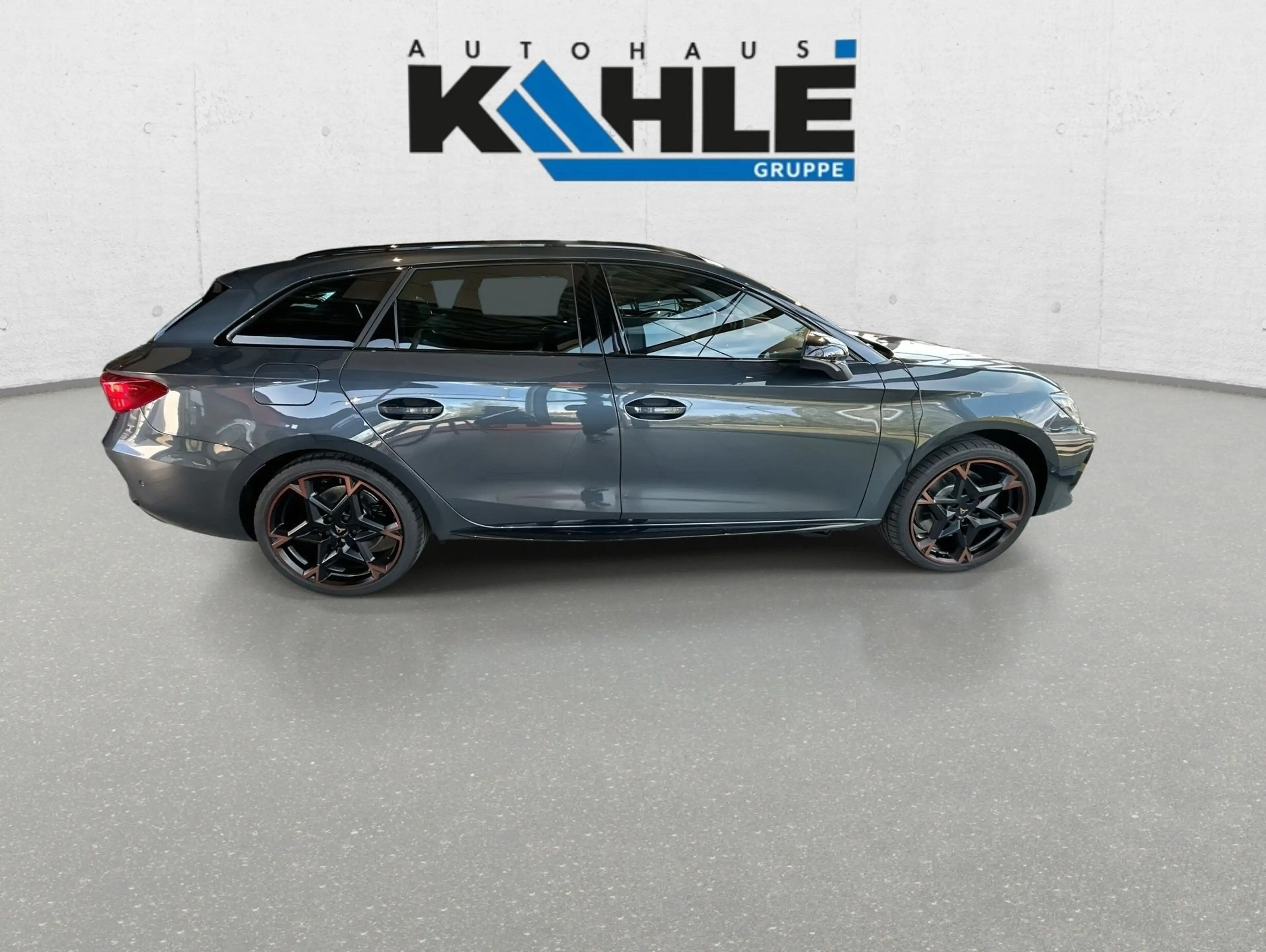 CUPRA Leon Sportstourer 1.5  W VZ Hyb. Matrix ACC AHK — photo 6