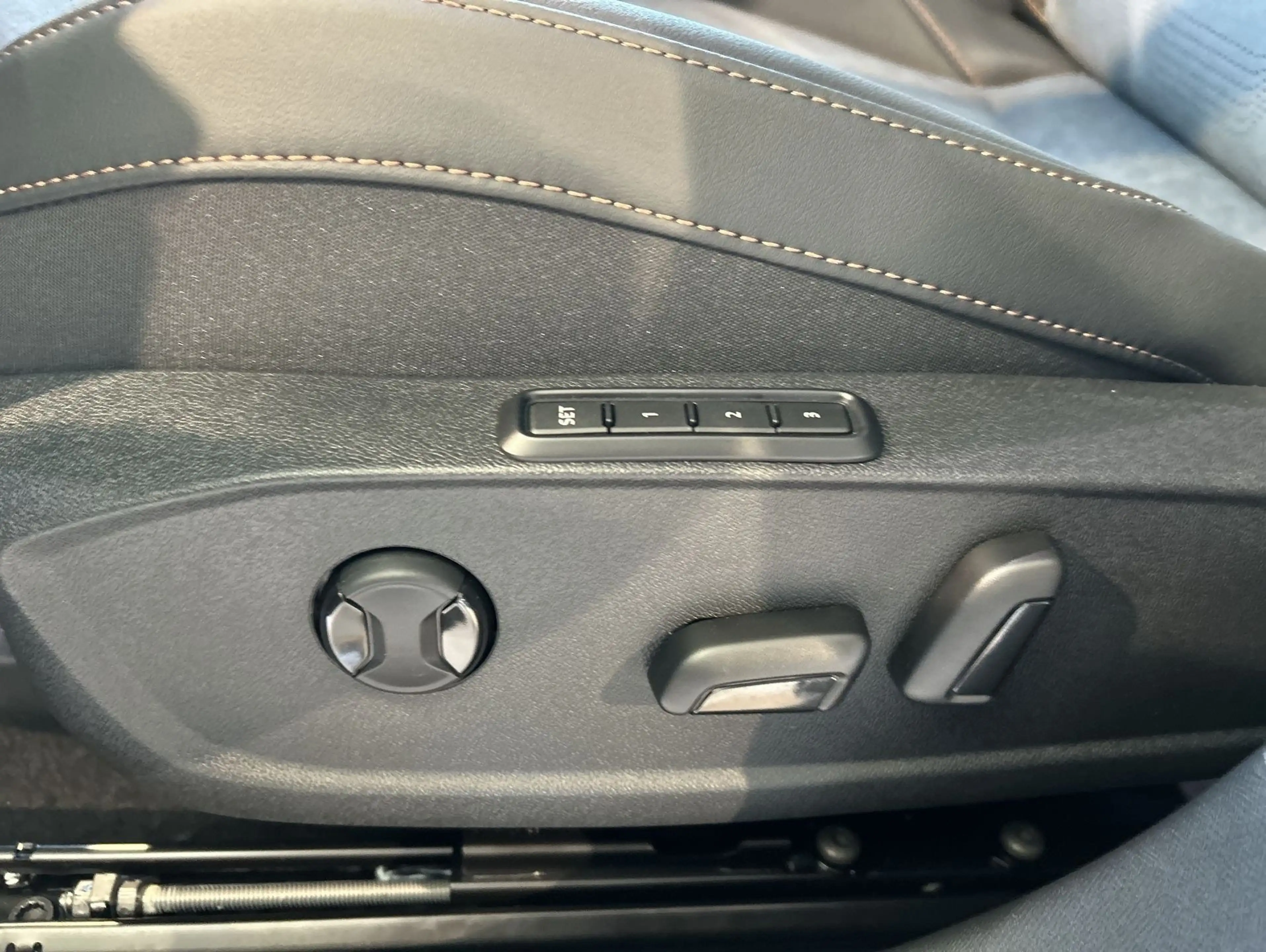 CUPRA Leon Sportstourer 1.5  W VZ Hyb. Matrix ACC AHK — photo 12