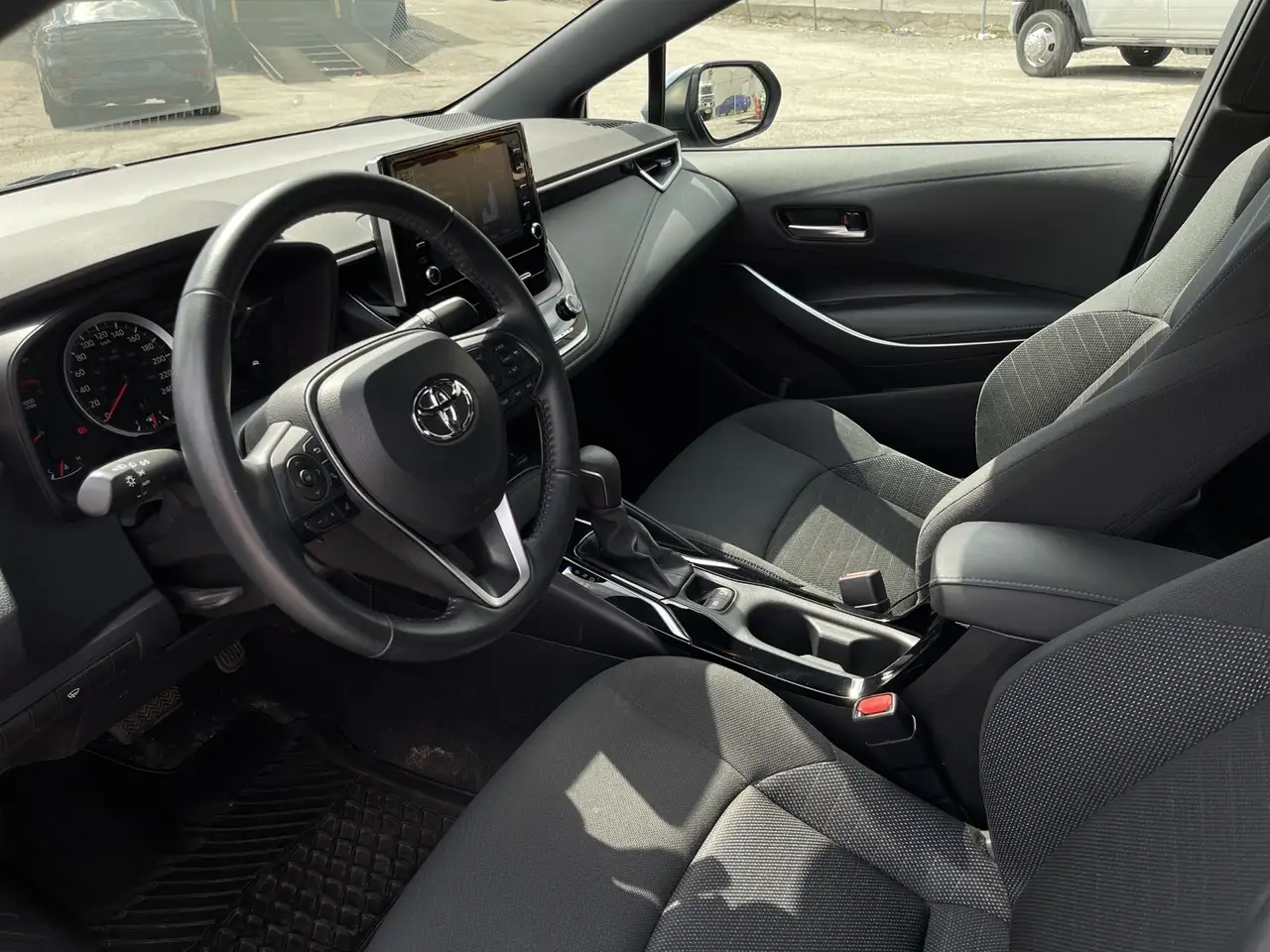 Toyota Corolla снимка Toyota Corolla