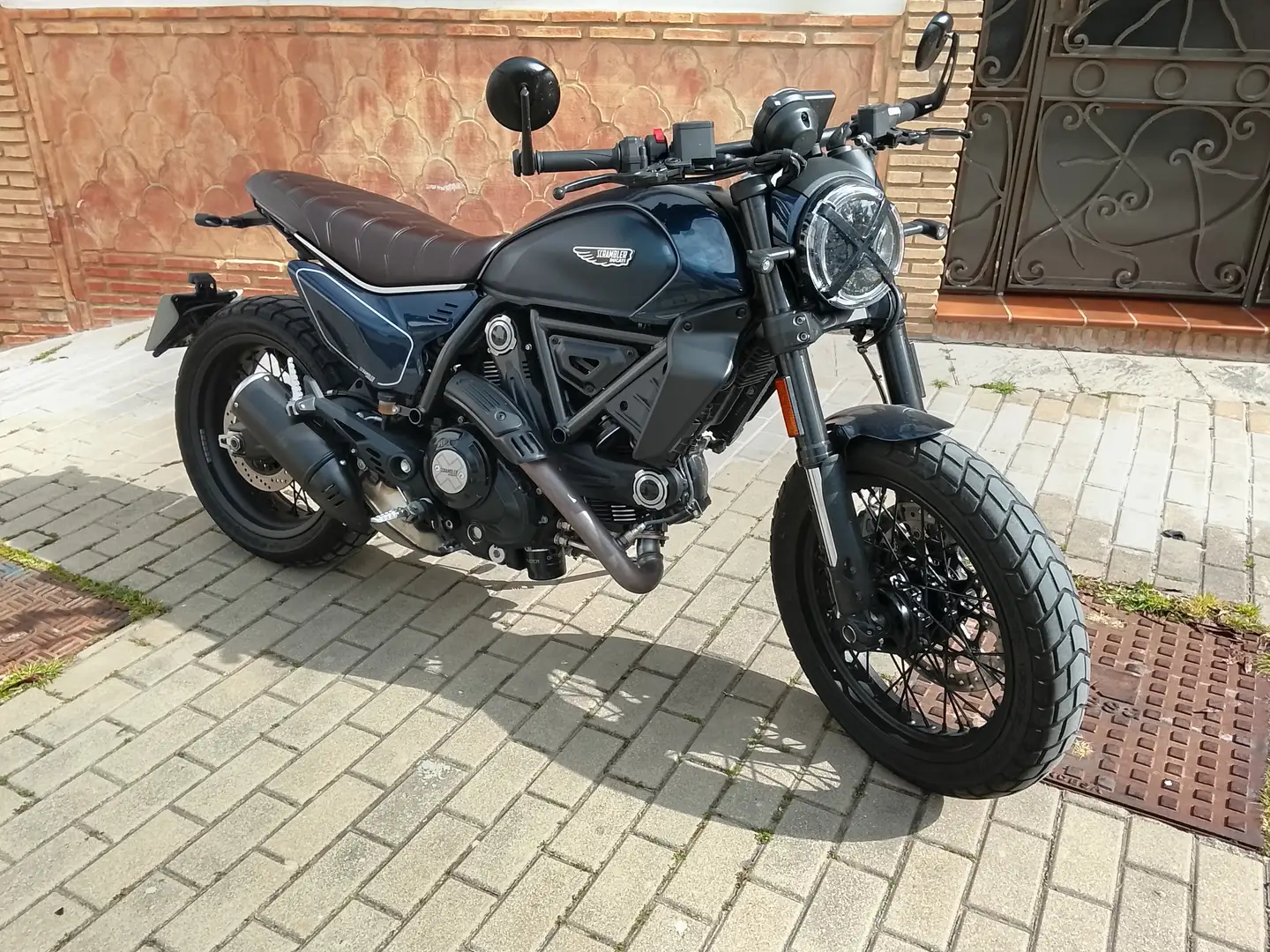 Ducati Scrambler nightShift 2023 Azul - 1