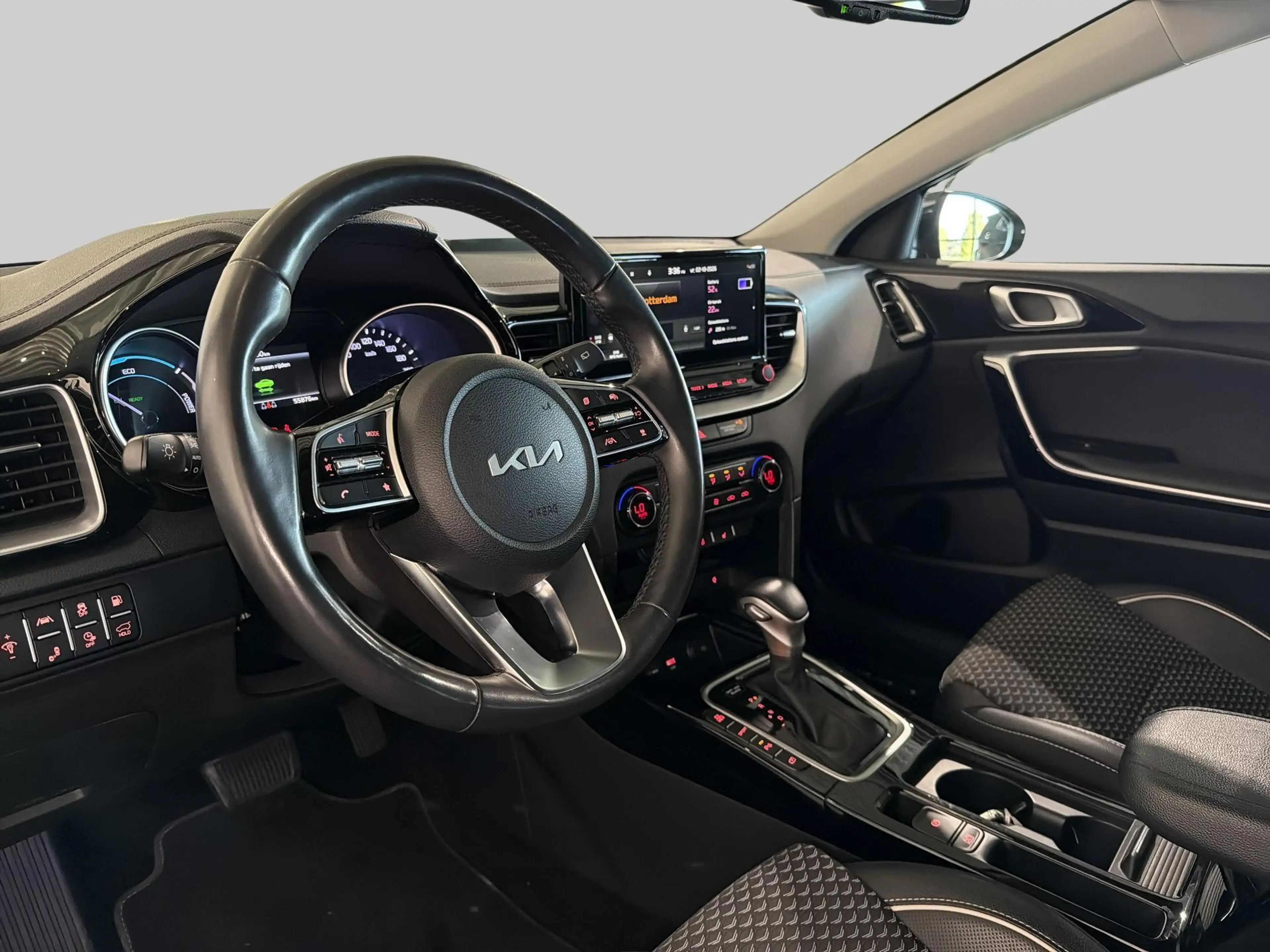 Kia Ceed SW / cee'd SW Sportswagon 1.6 GDI PHEV DynamicPlusLine — photo 12