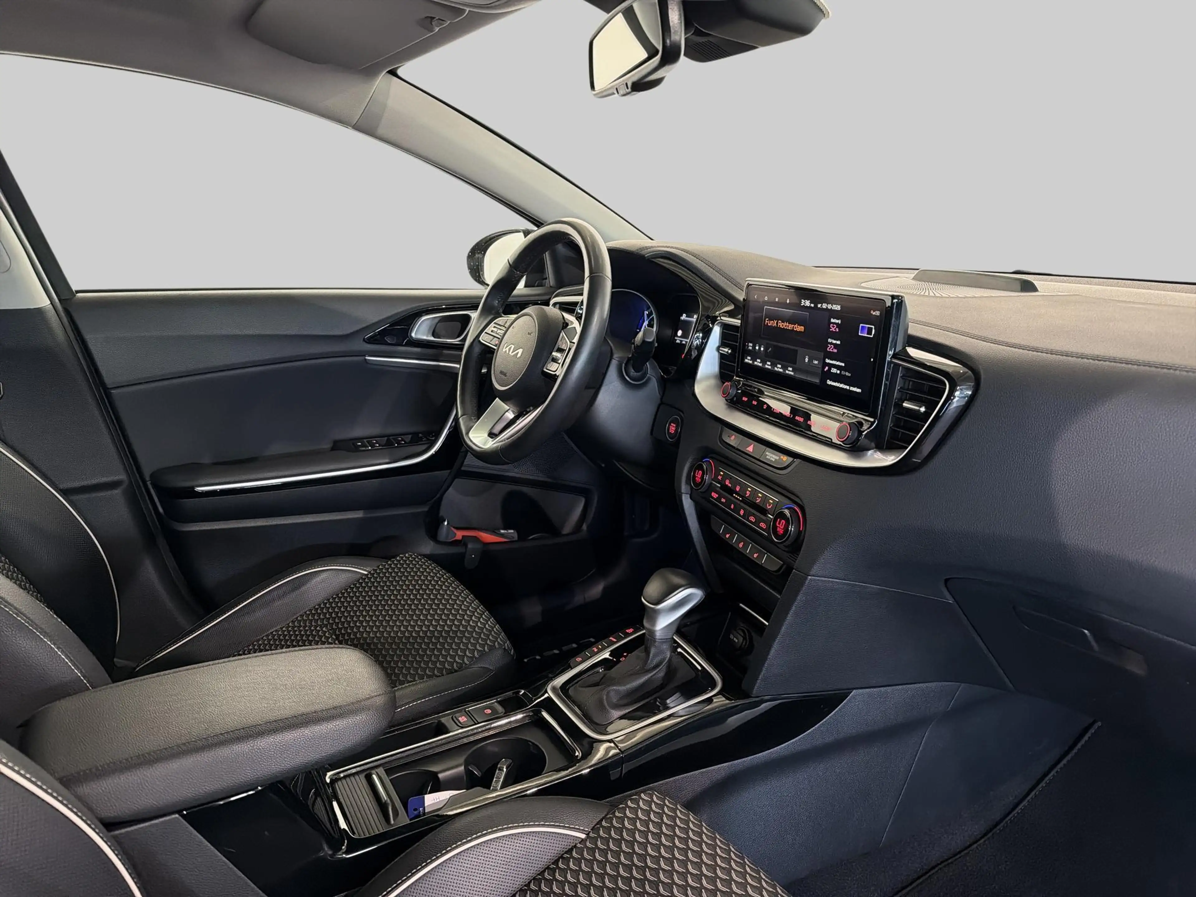 Kia Ceed SW / cee'd SW Sportswagon 1.6 GDI PHEV DynamicPlusLine — photo 13