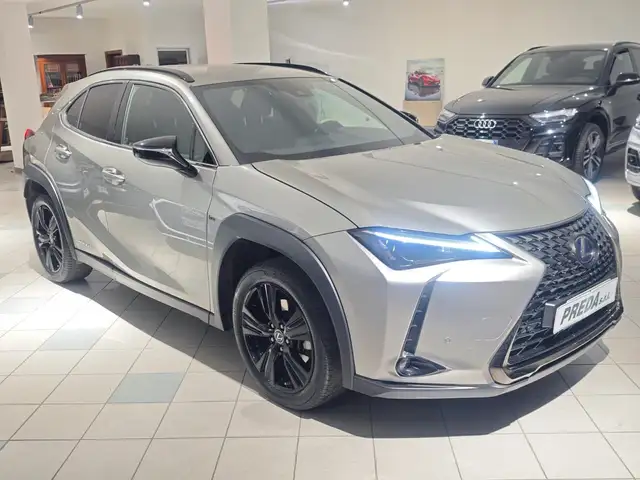 Lexus UX 250h Hybrid Midnight Edition 2WD