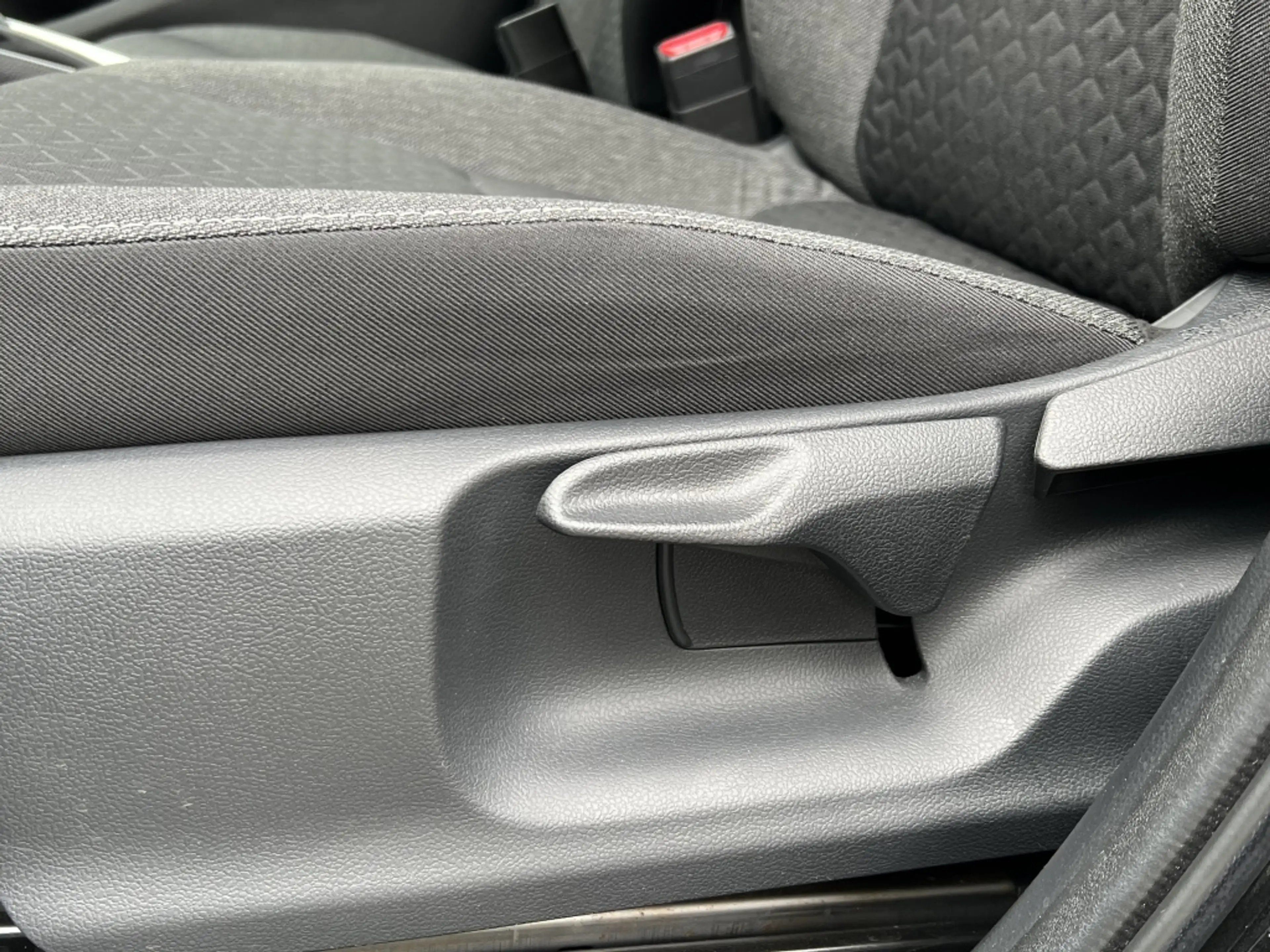 Toyota Yaris Cross 1.5 Hybrid 116pk Dynamic Comfort pack | Parkeersen — photo 24