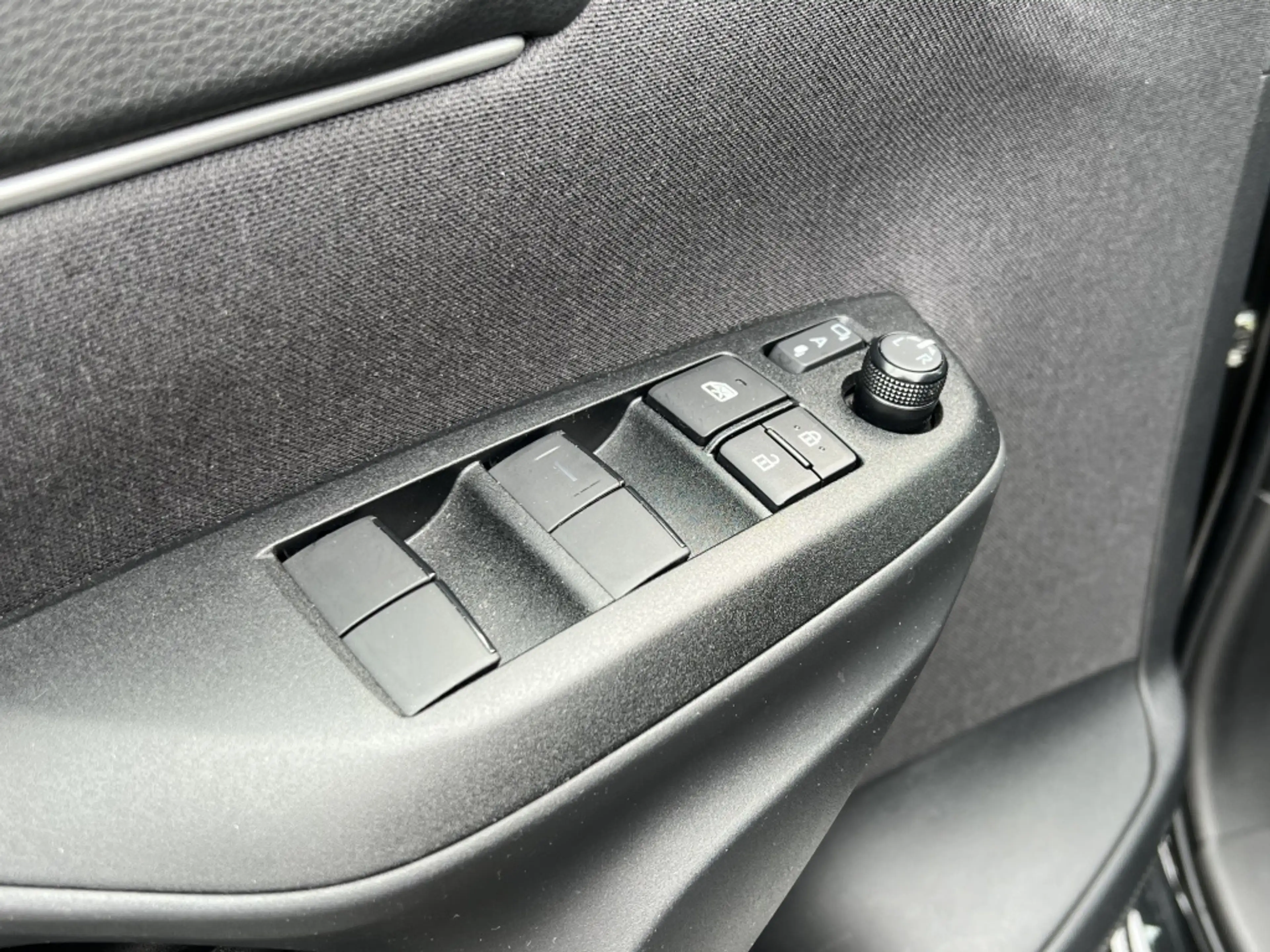 Toyota Yaris Cross 1.5 Hybrid 116pk Dynamic Comfort pack | Parkeersen — photo 23