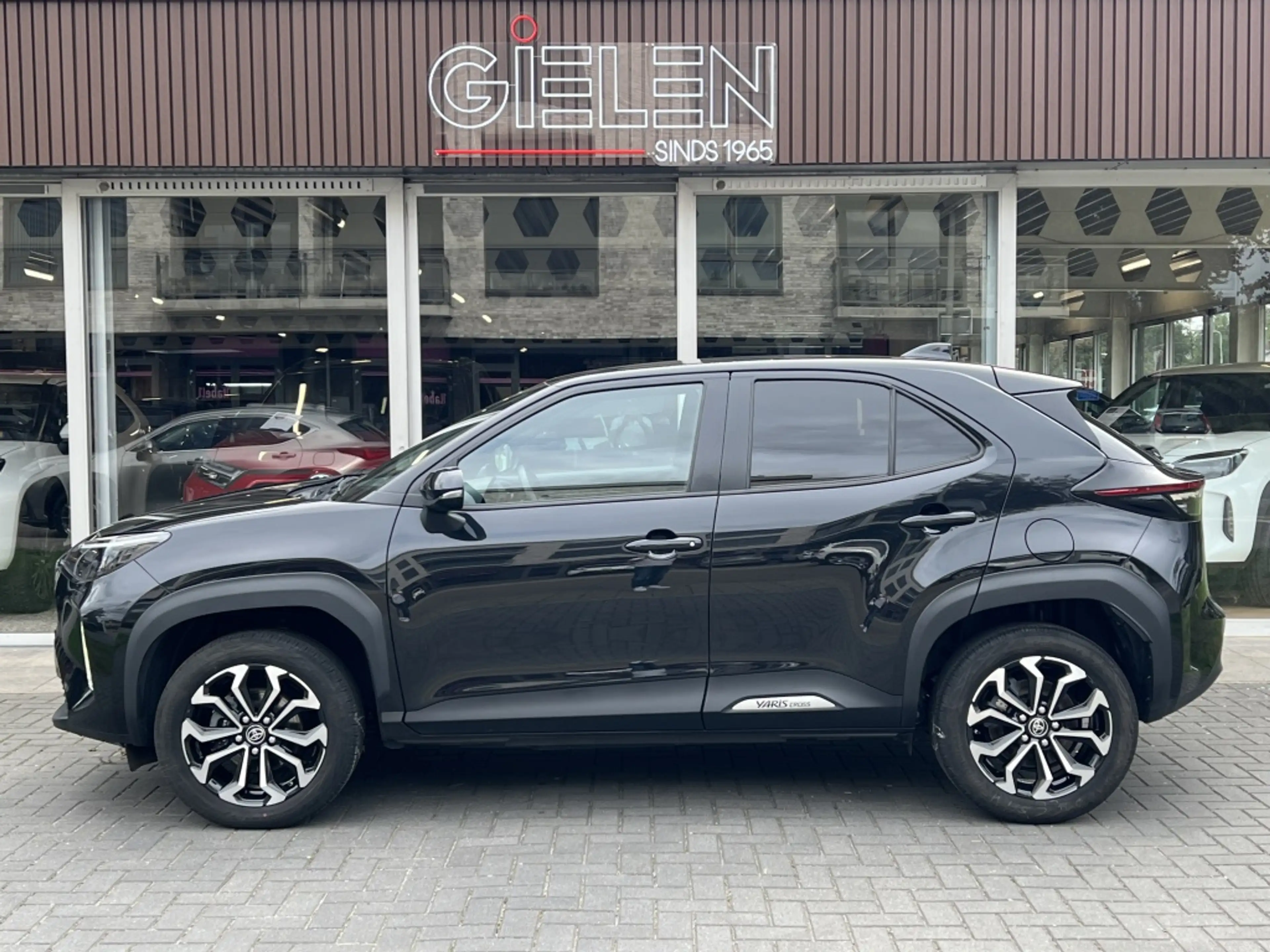 Toyota Yaris Cross 1.5 Hybrid 116pk Dynamic Comfort pack | Parkeersen — photo 2