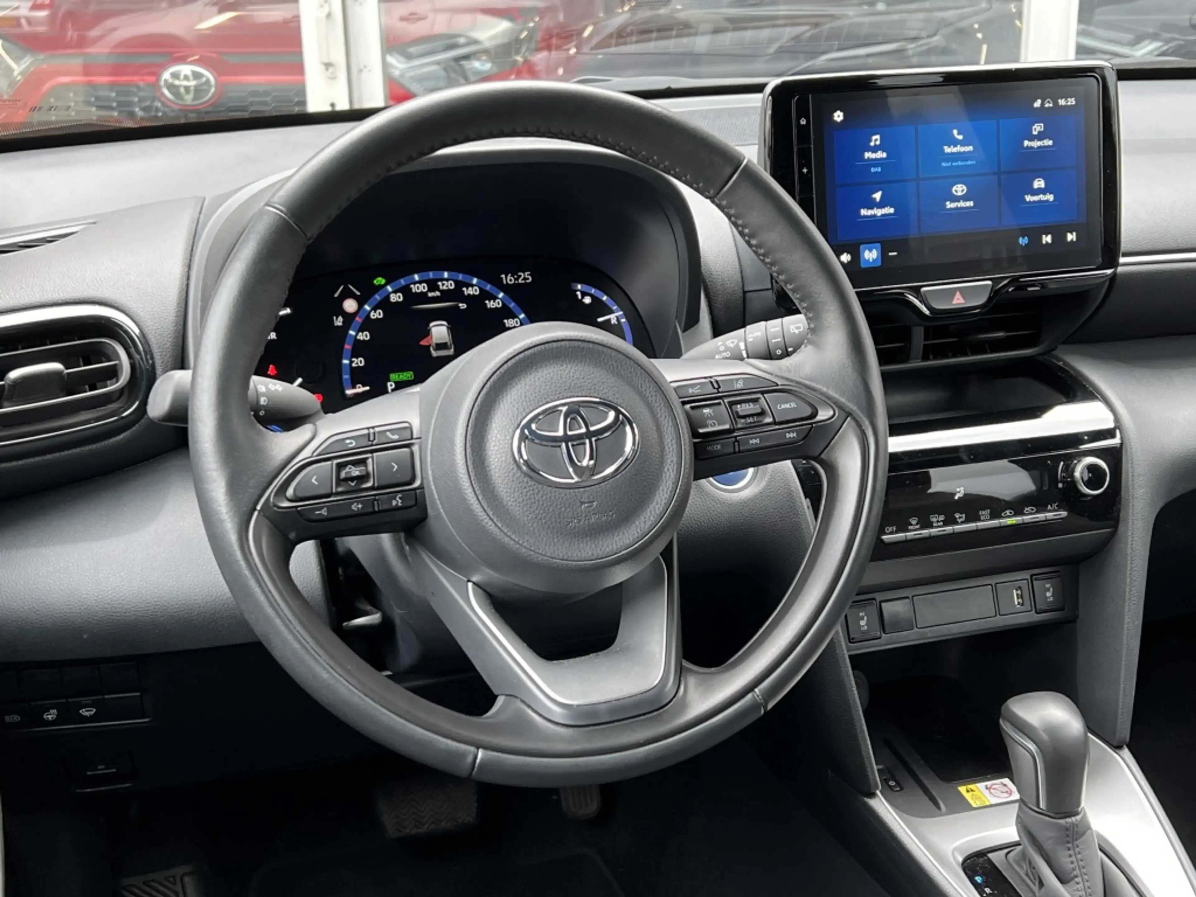 Toyota Yaris Cross 1.5 Hybrid 116pk Dynamic Comfort pack | Parkeersen — photo 18
