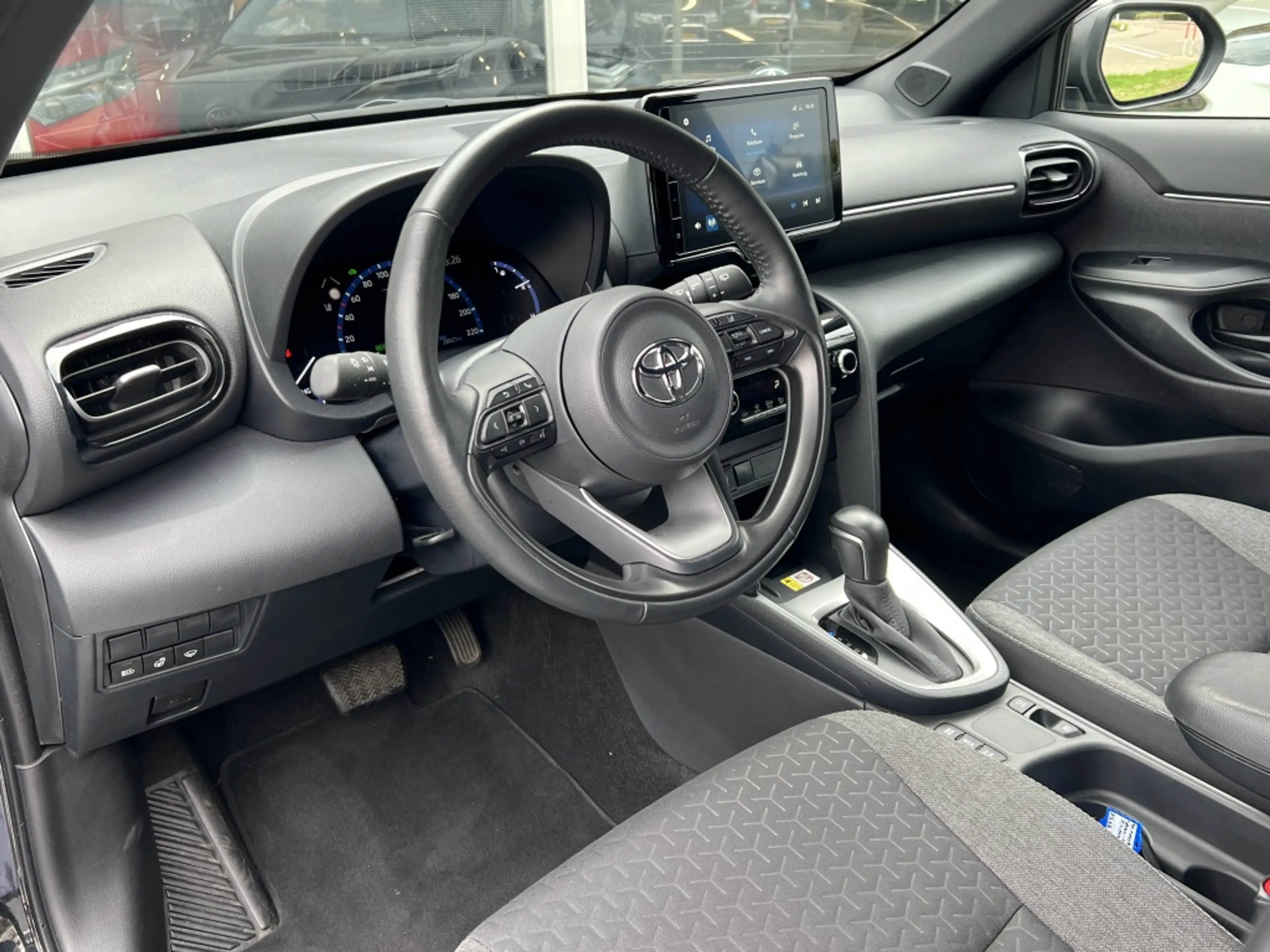 Toyota Yaris Cross 1.5 Hybrid 116pk Dynamic Comfort pack | Parkeersen — photo 20