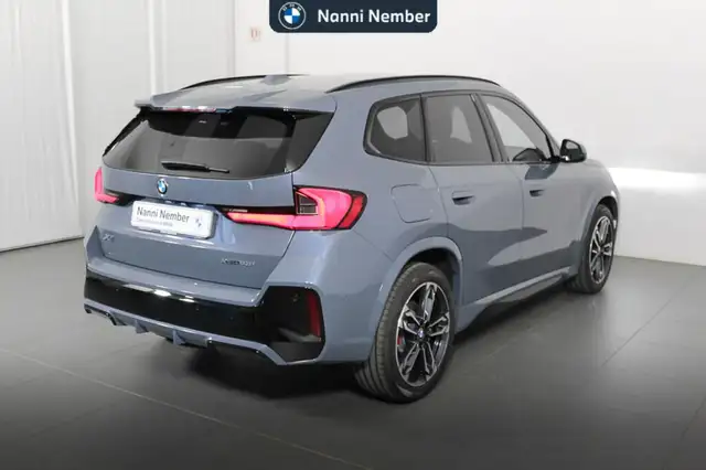 BMW X1 view 3