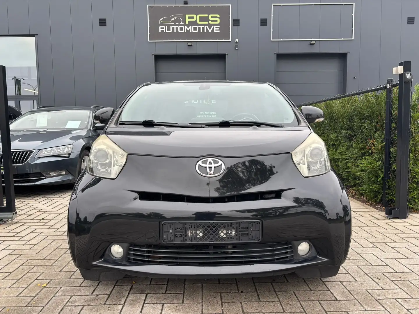 Toyota iQ 1.0 Multidrive / Automaat / Benzine Nero - 2