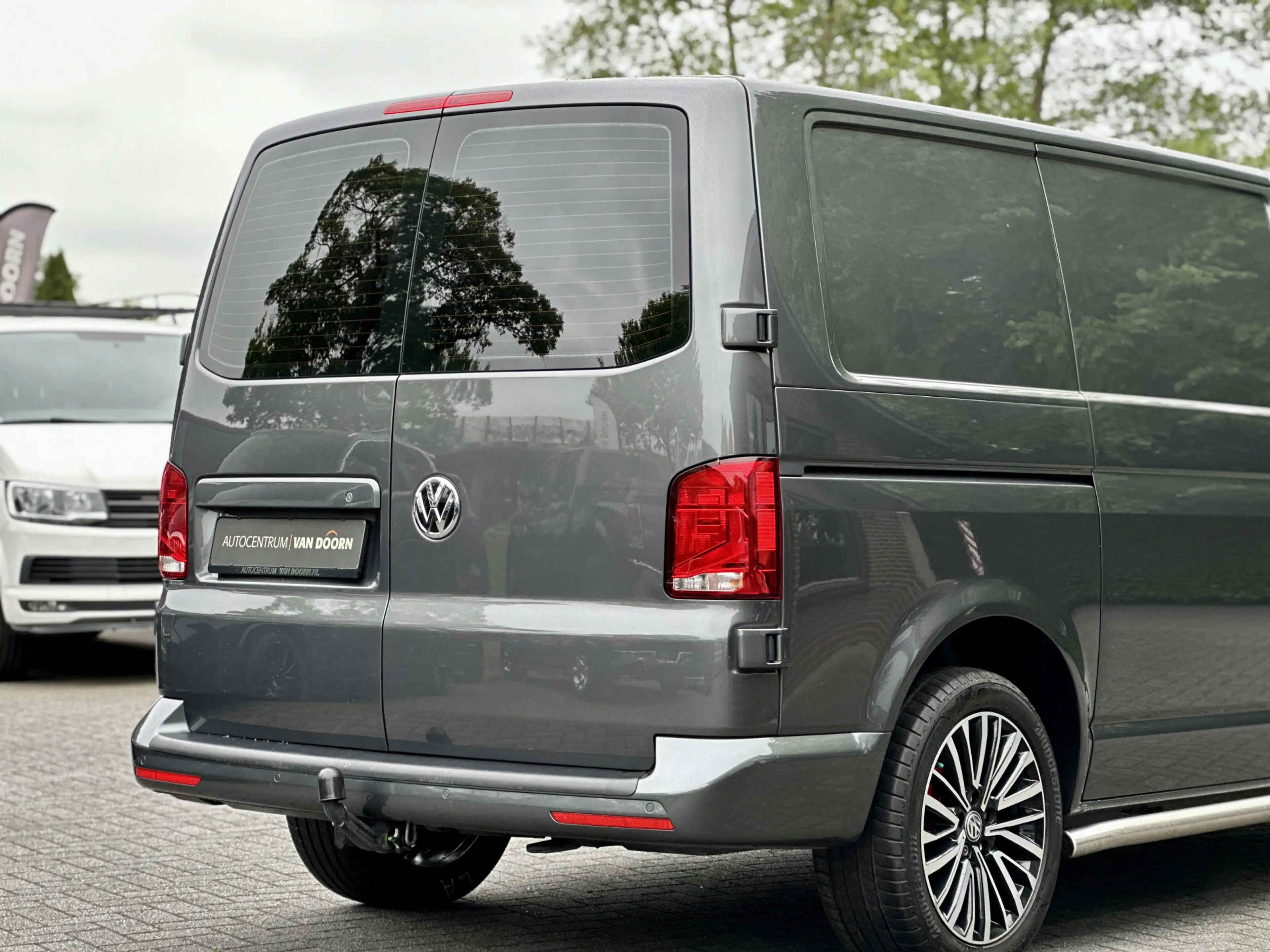 Volkswagen T6.1 Transporter 2.0 TDI | 110pk | Bulli | Digitale cockpit | Adapt — photo 10