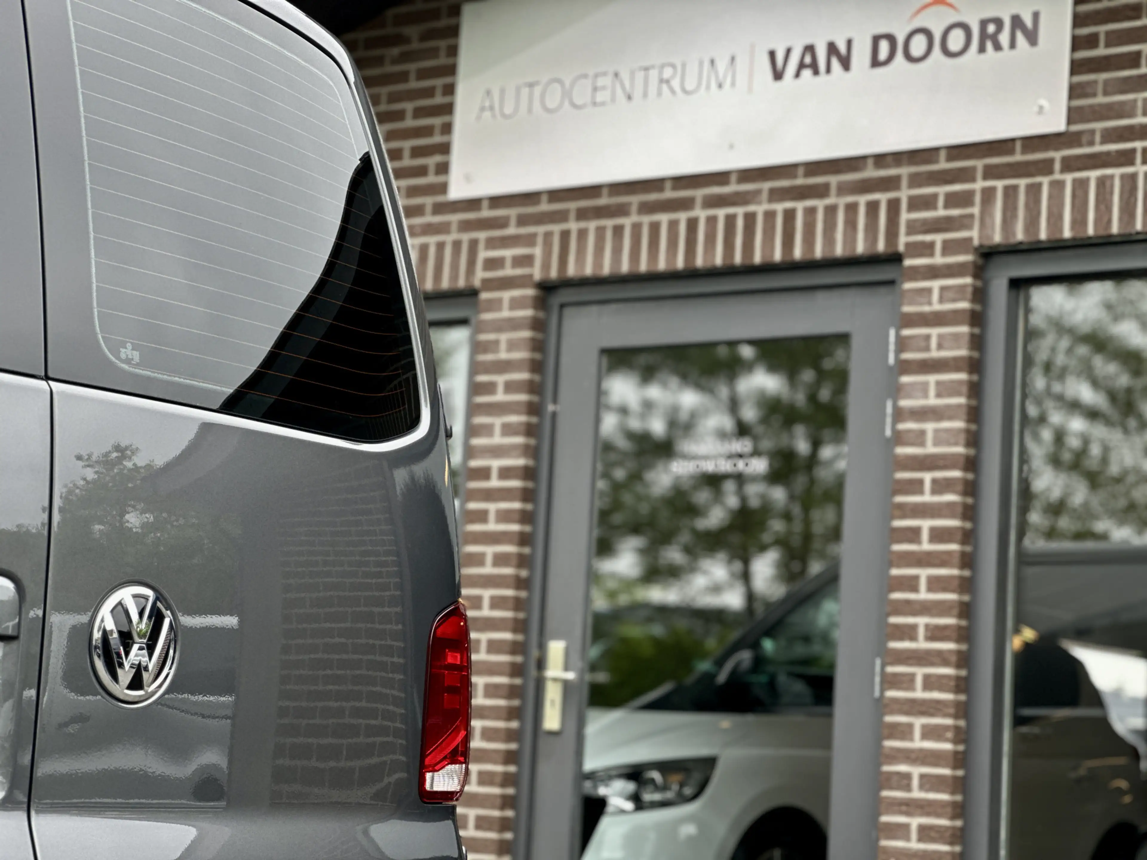 Volkswagen T6.1 Transporter 2.0 TDI | 110pk | Bulli | Digitale cockpit | Adapt — photo 7