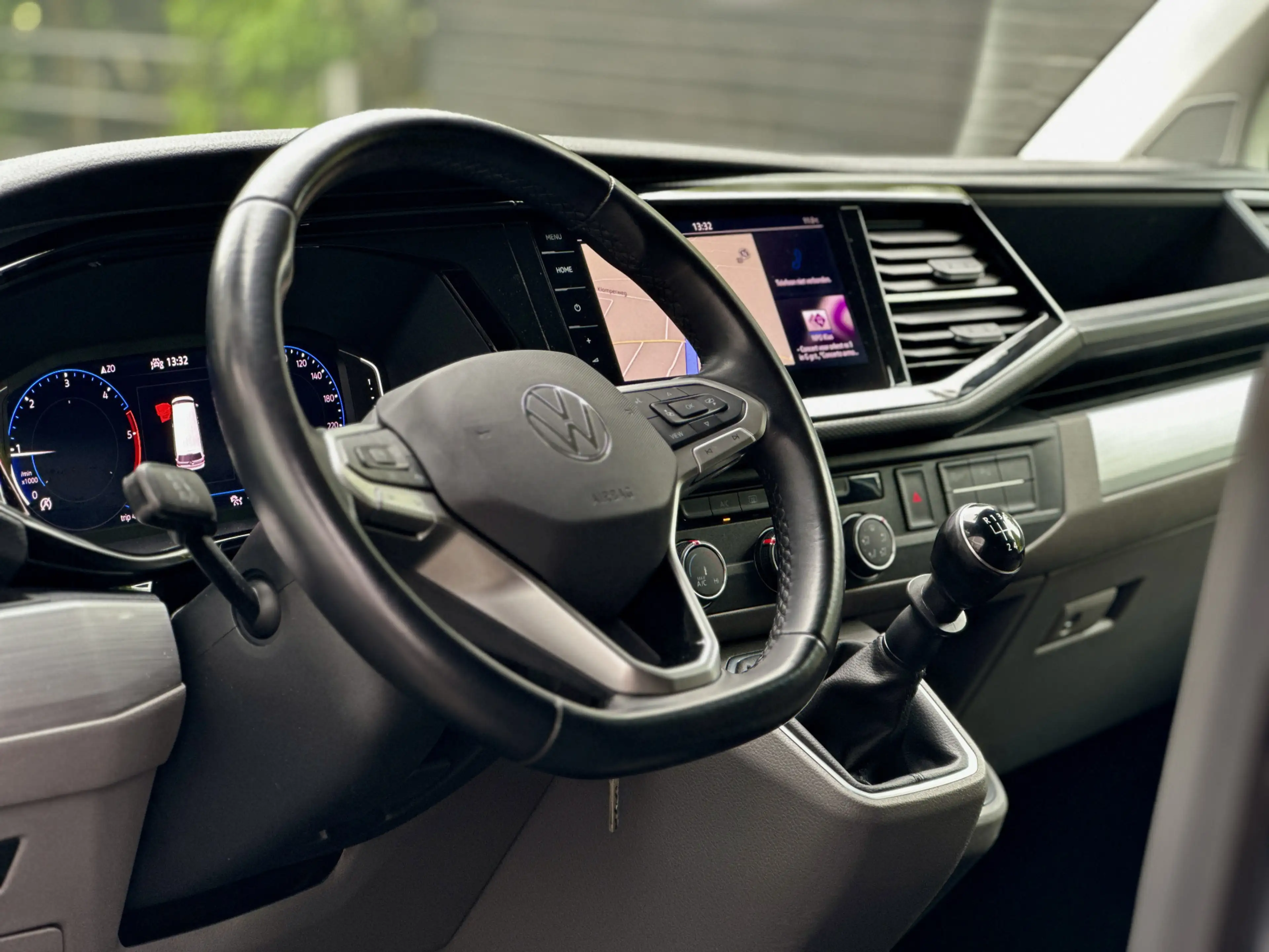 Volkswagen T6.1 Transporter 2.0 TDI | 110pk | Bulli | Digitale cockpit | Adapt — photo 23