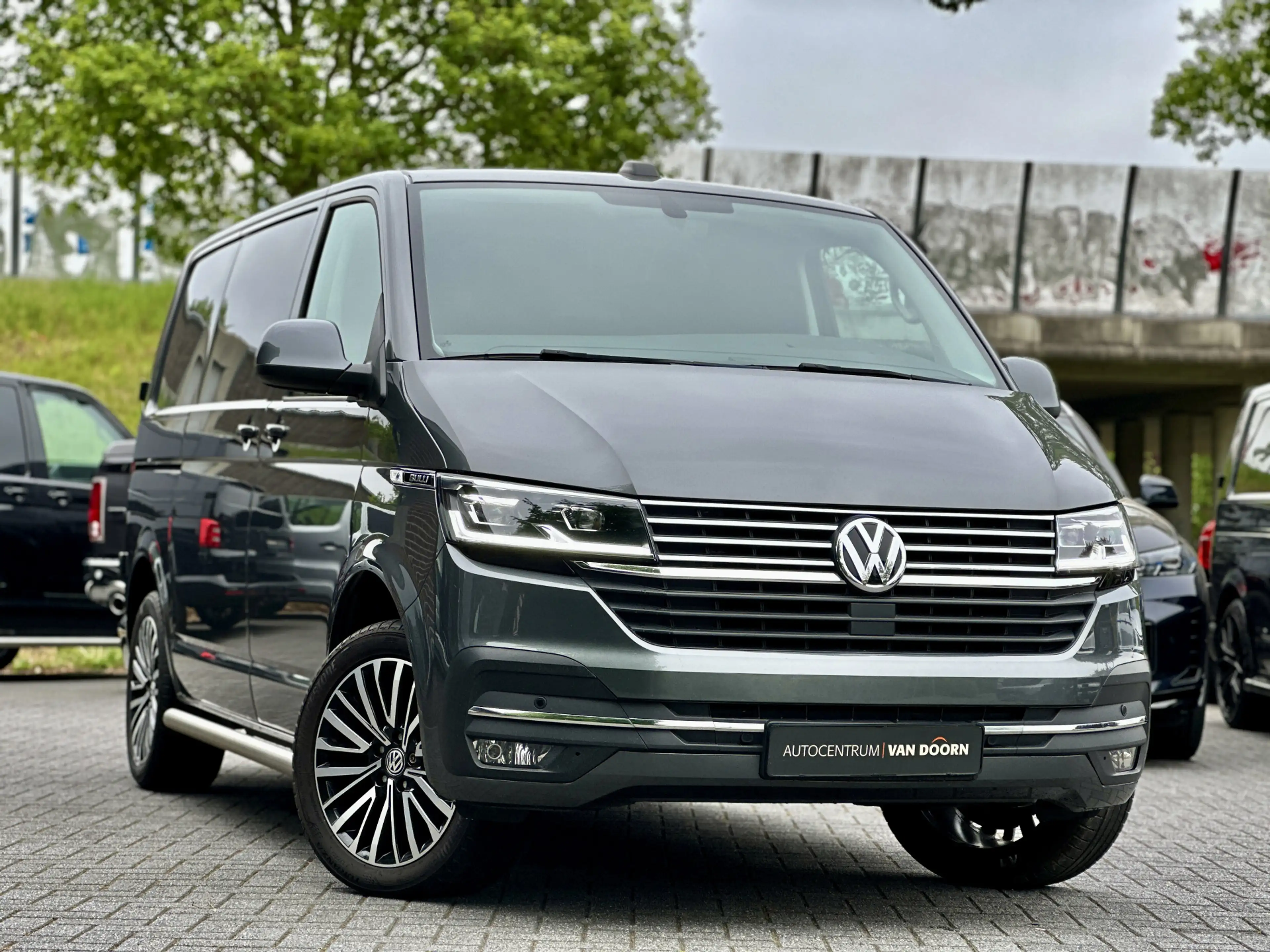 Volkswagen T6.1 Transporter 2.0 TDI | 110pk | Bulli | Digitale cockpit | Adapt — photo 16