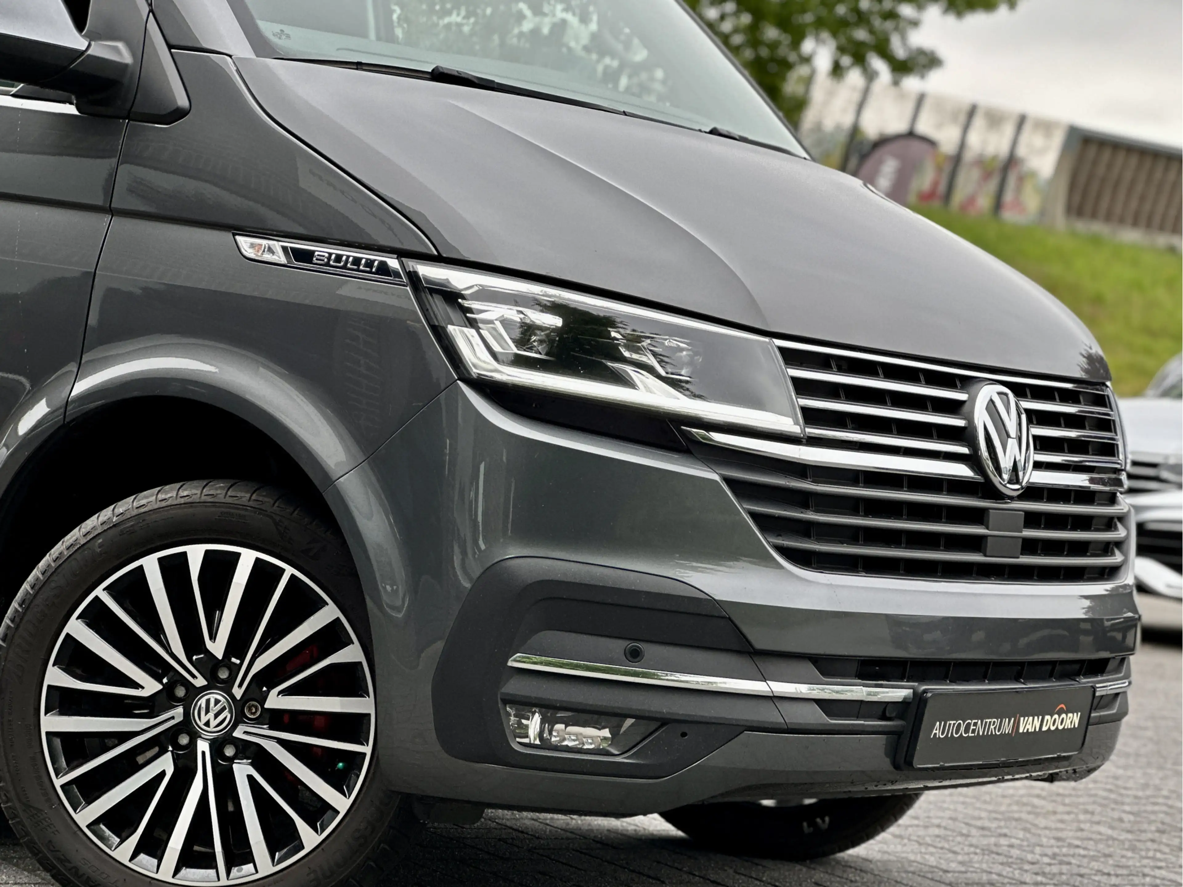 Volkswagen T6.1 Transporter 2.0 TDI | 110pk | Bulli | Digitale cockpit | Adapt — photo 30