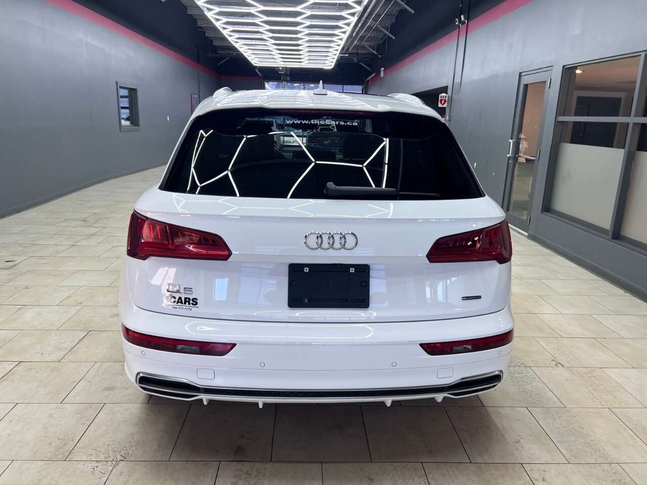 2020 Audi Q5 Technik 45 TFSI quattro thumb 6
