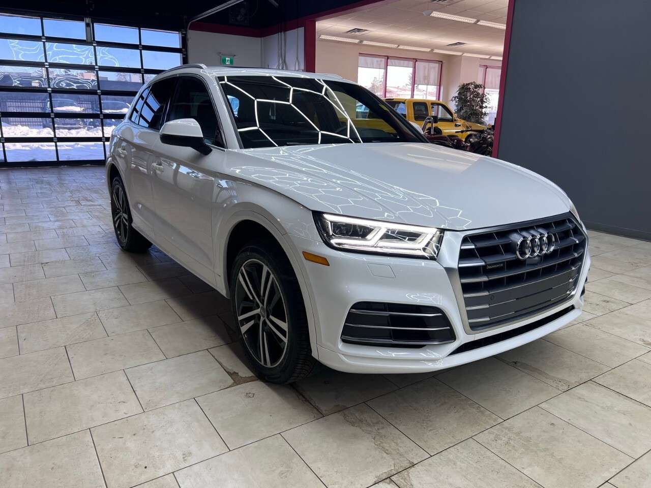 2020 Audi Q5 Technik 45 TFSI quattro thumb 11