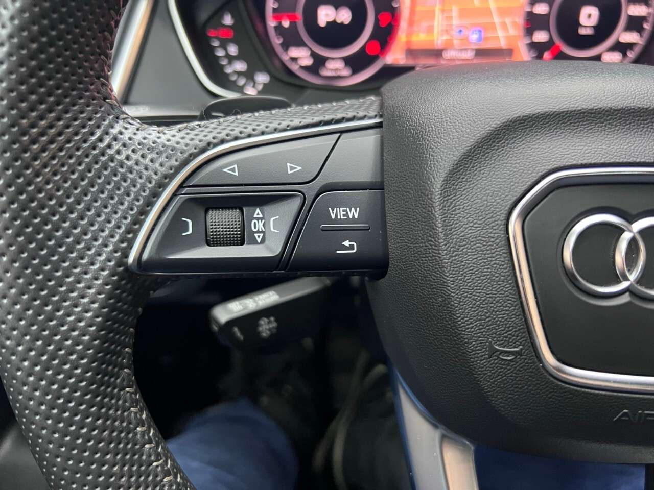 2020 Audi Q5 Technik 45 TFSI quattro thumb 32