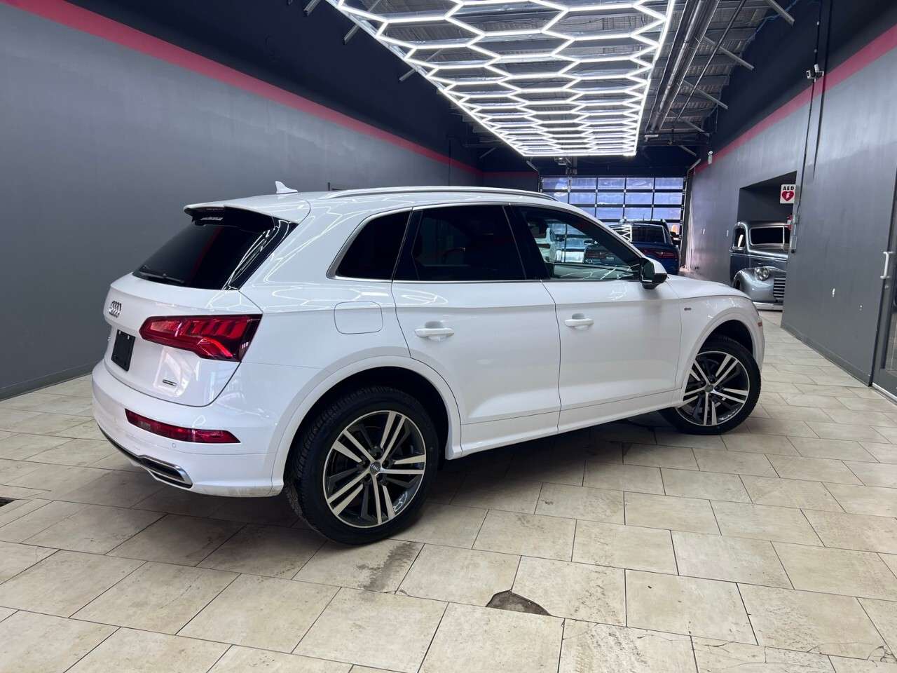 2020 Audi Q5 Technik 45 TFSI quattro alt 2