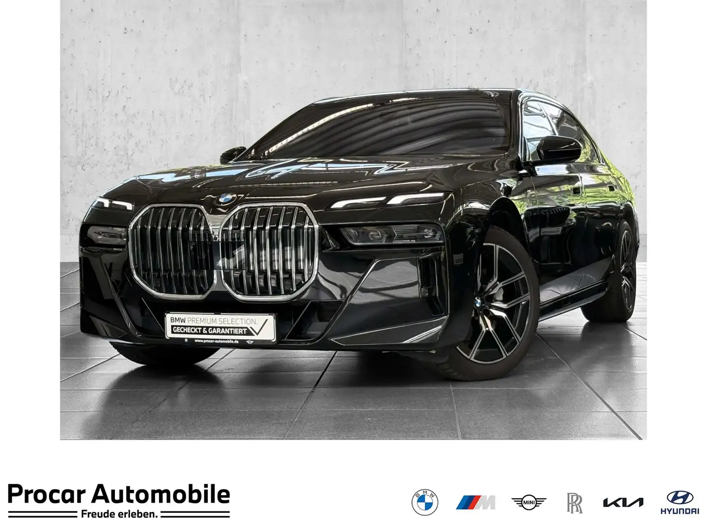 BMW 740 d xDrive MSport DA Prof PA Prof PanoSkyLounge Noir - 1