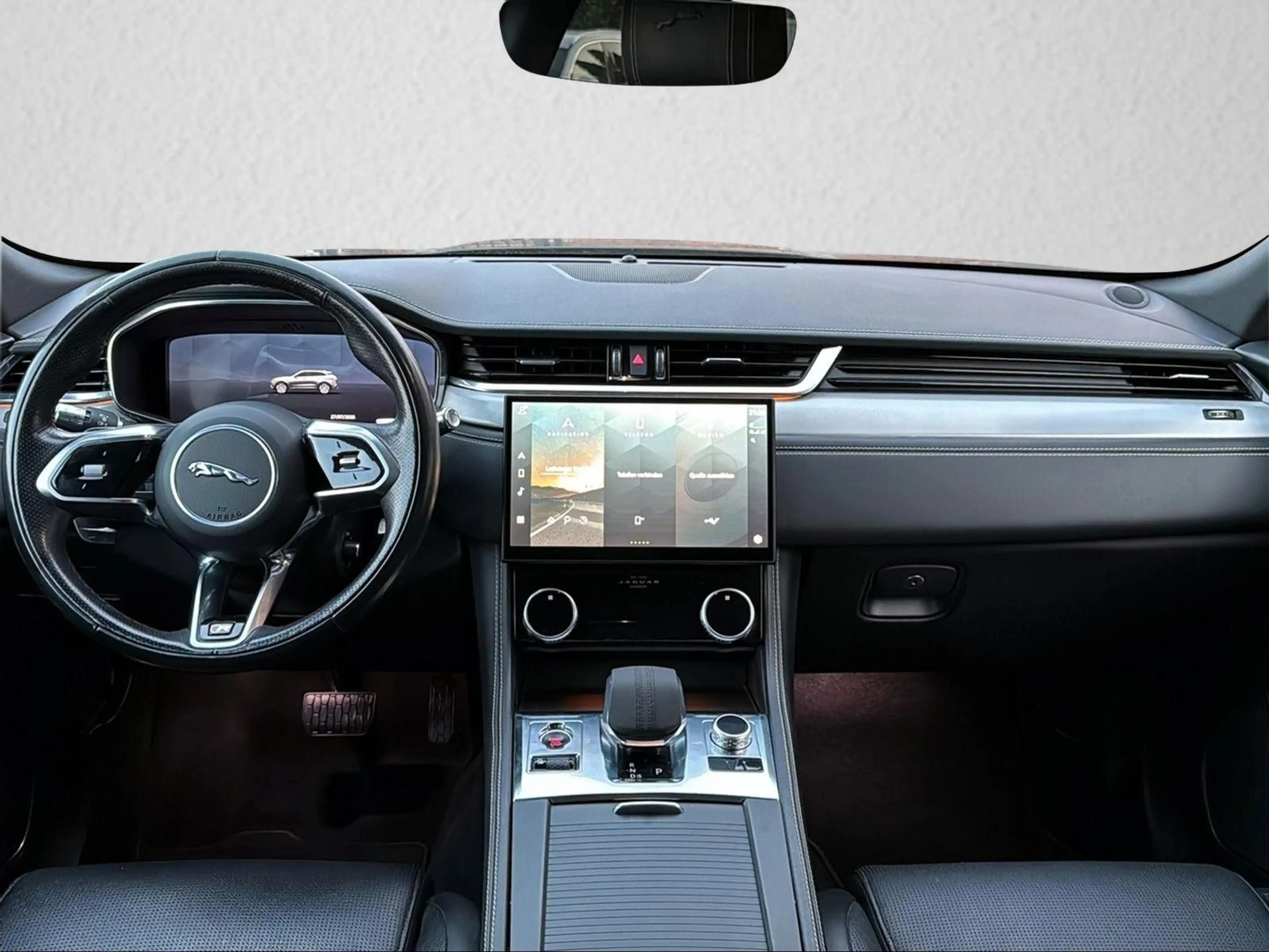 Jaguar F-Pace R-Dynamic SE AWD 90th*360°*ACC*LED*Leder* — photo 11