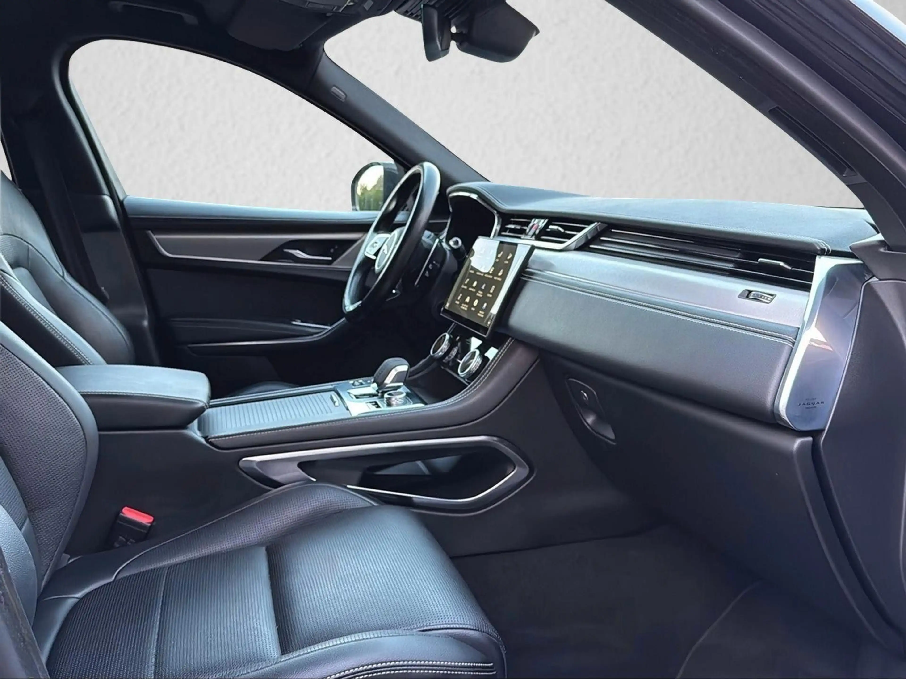 Jaguar F-Pace R-Dynamic SE AWD 90th*360°*ACC*LED*Leder* — photo 9