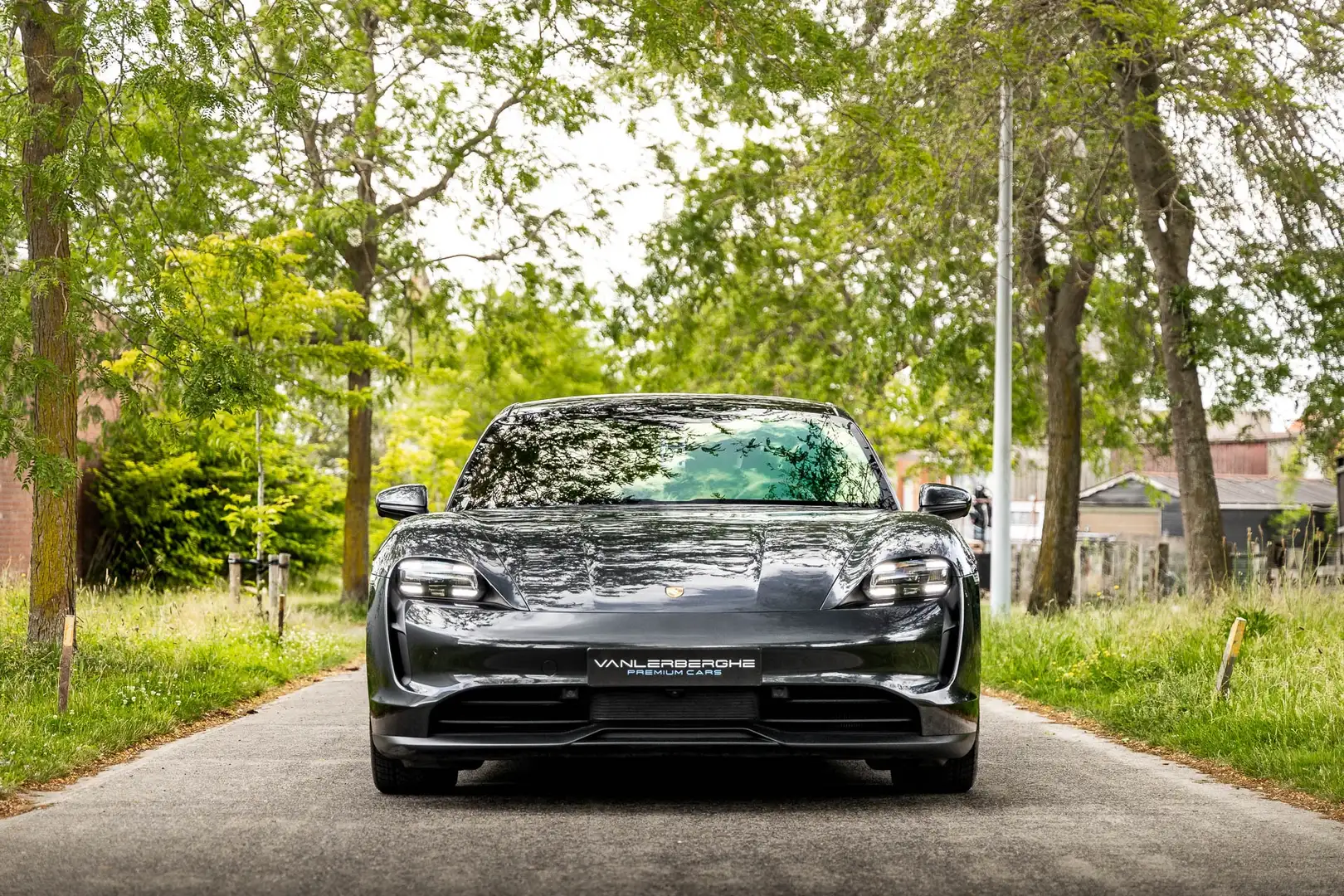 Porsche Taycan 4S Perfbatt+ * Pano * LED * 360 * BOSE * BTW * Gris - 2