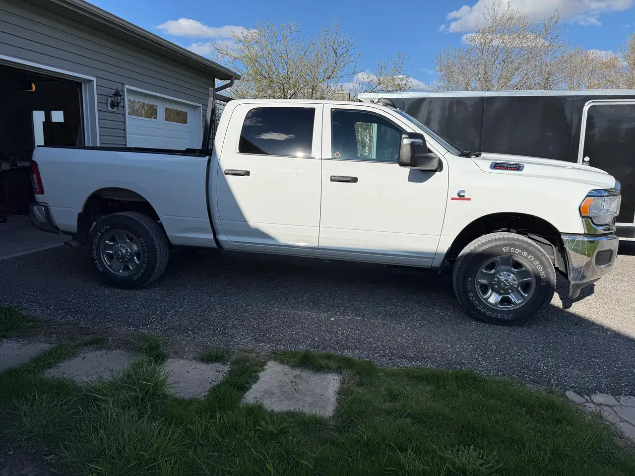 RAM 2500 снимка RAM 2500