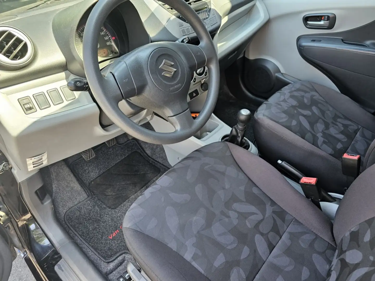 Suzuki Alto 1.0 Comfort Plus Schwarz - 2