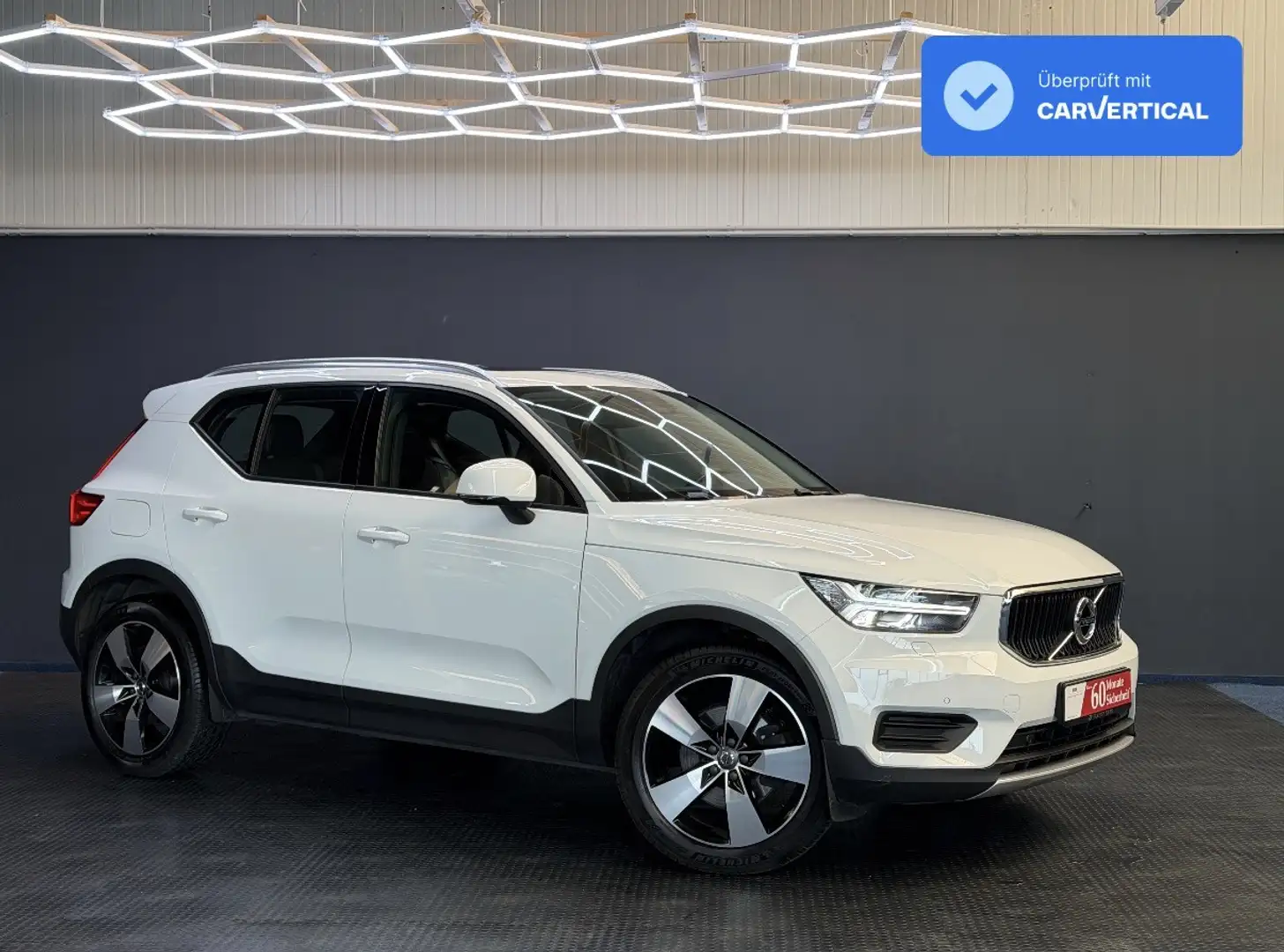 Volvo XC40 Momentum AWD*3J.Garantie*Panorama*H&K*LED* Alb - 1