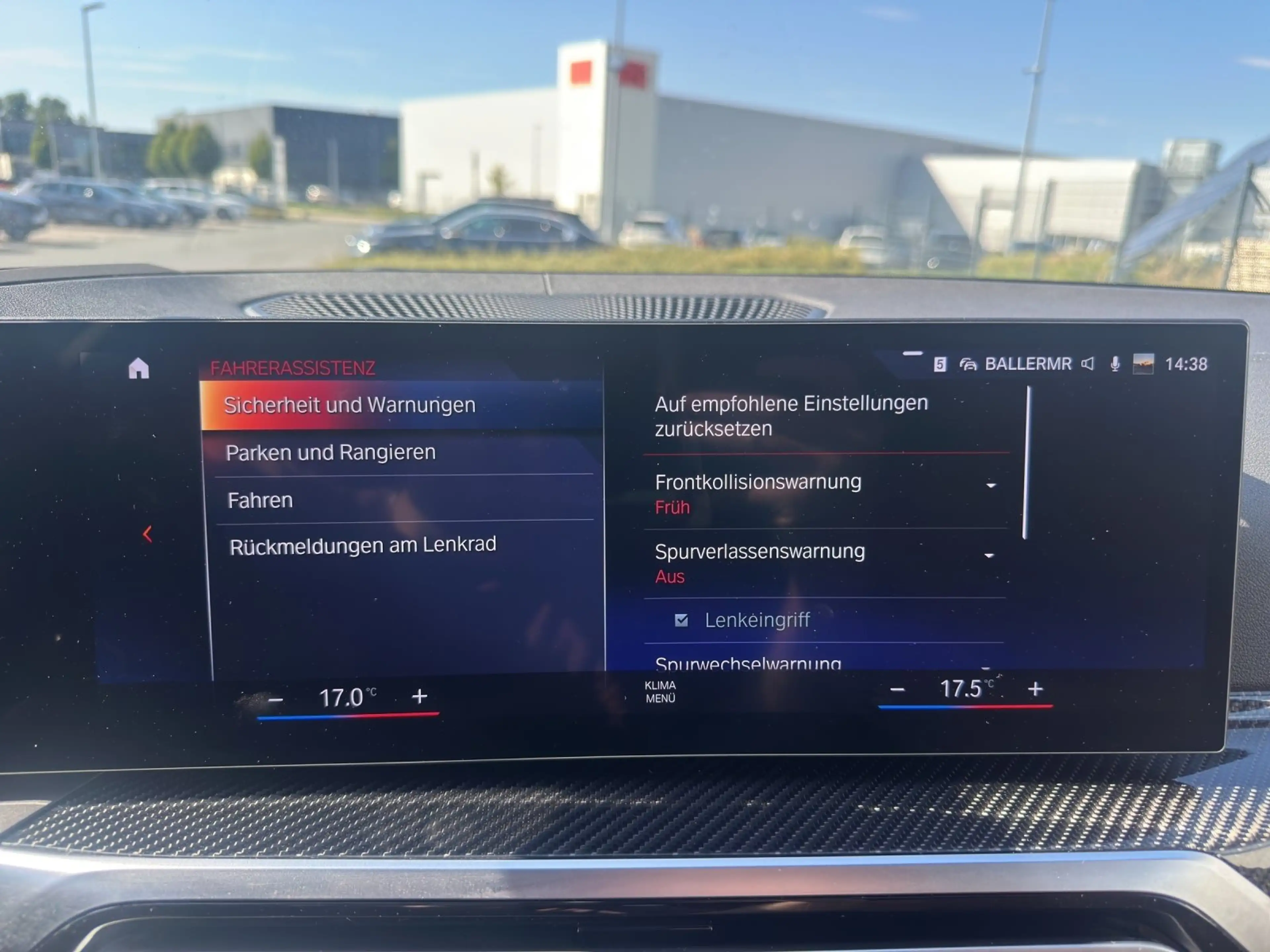 BMW M3 40i xDrive Touring M Sportpaket Pro — photo 15
