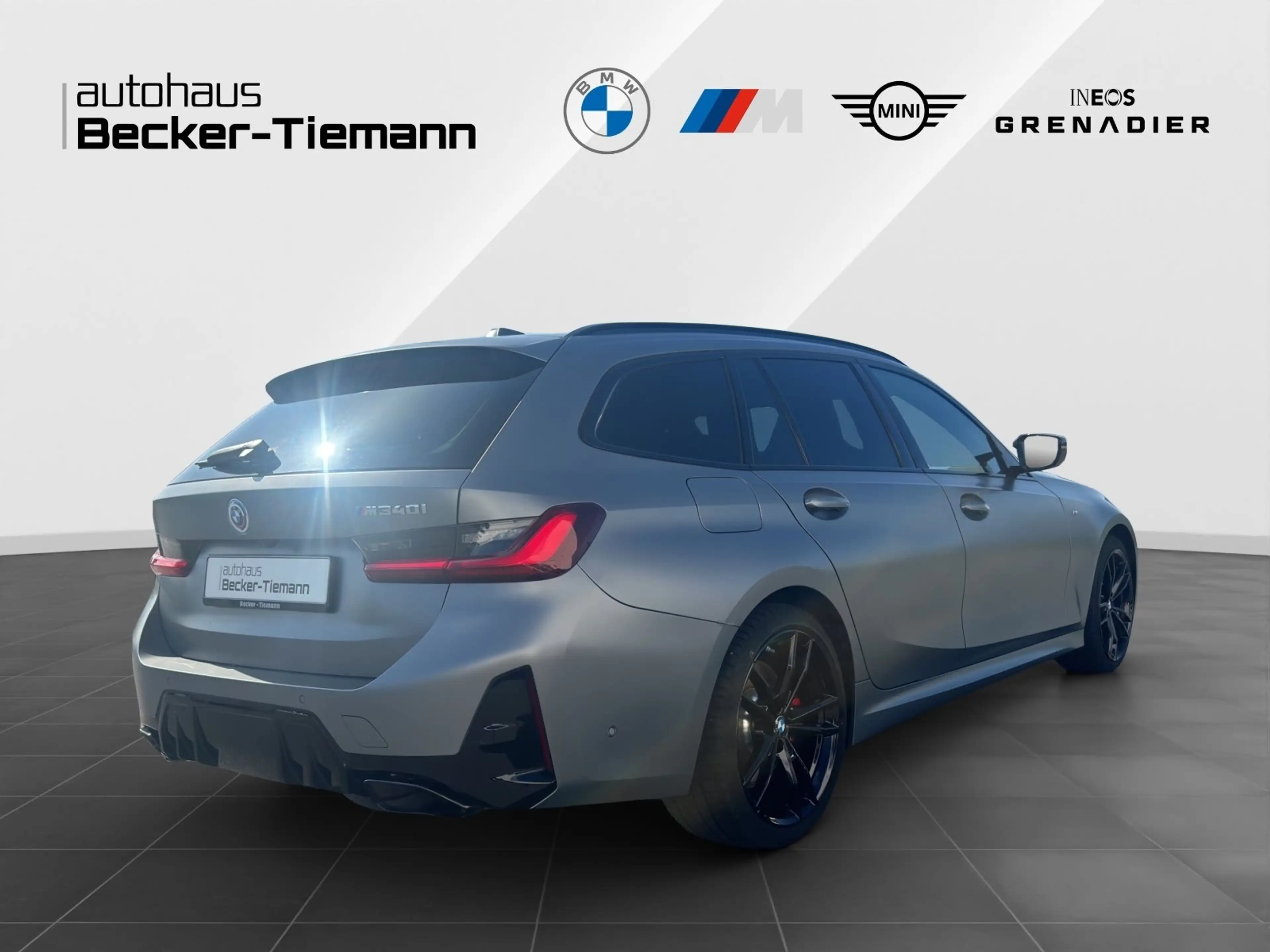 BMW M3 40i xDrive Touring M Sportpaket Pro — photo 6