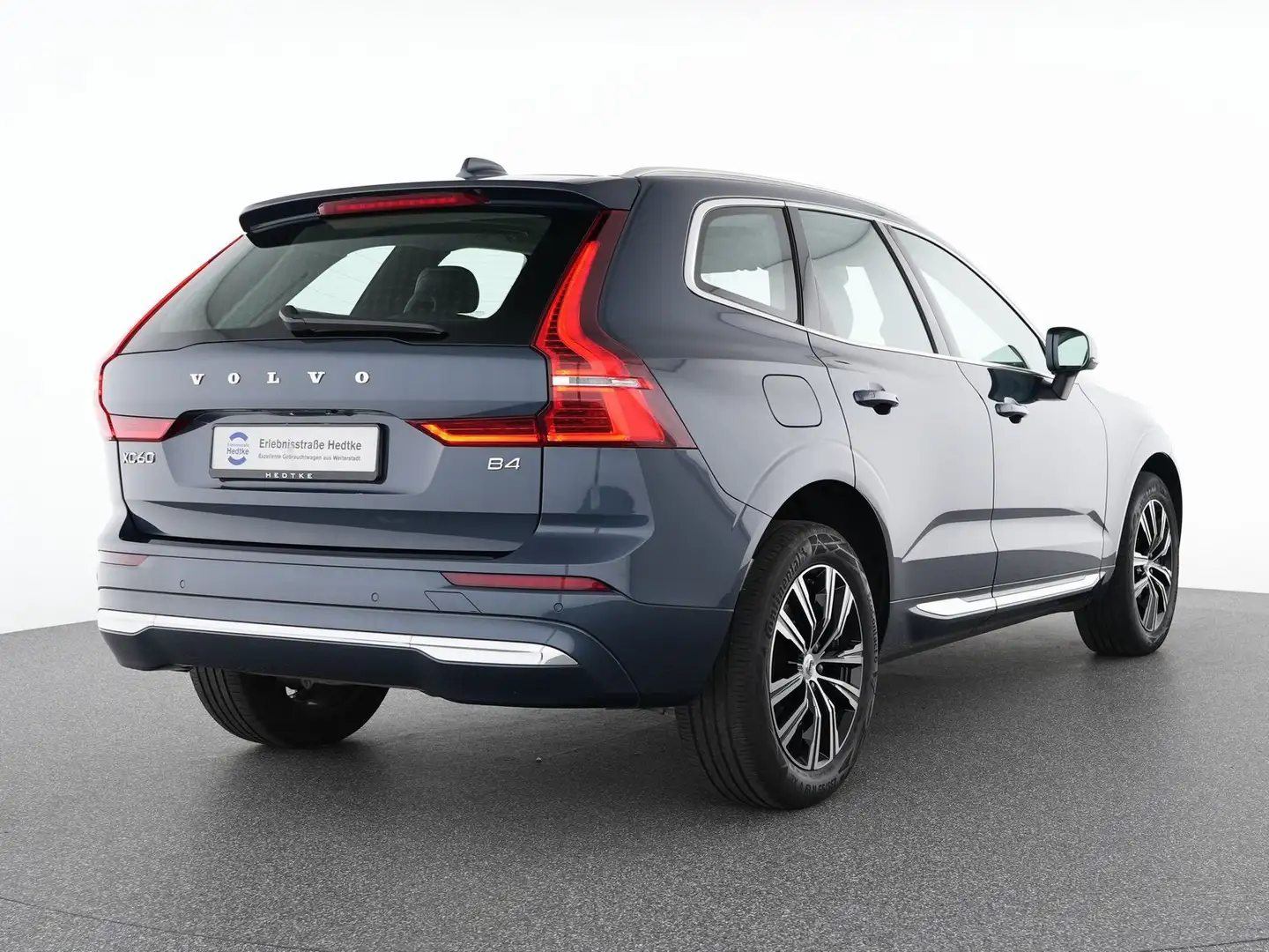Volvo XC60 B4 Diesel Inscription 19"+PANO+H&K+VOLL-LED Bleu - 2